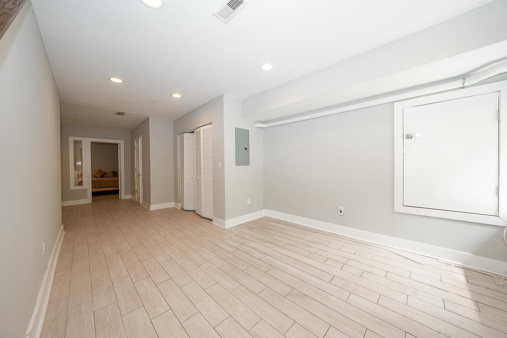EAST KENSINGTON - Residential