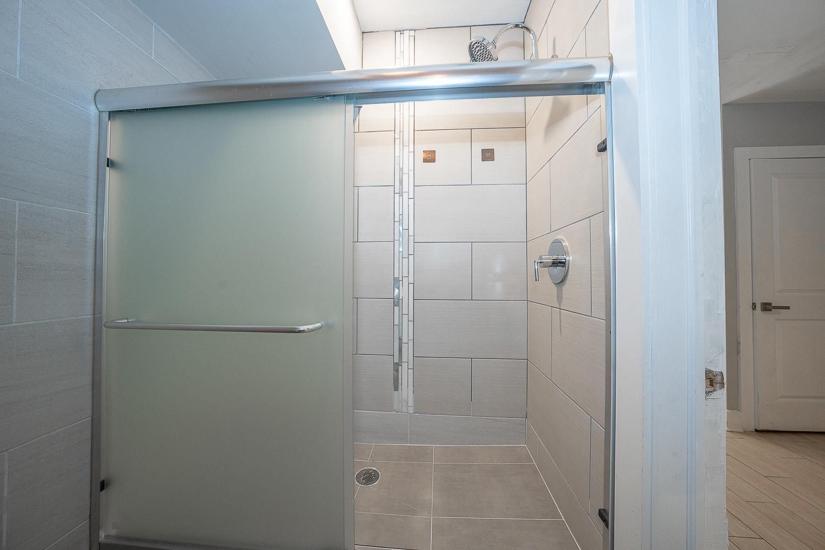 EAST KENSINGTON - Residential