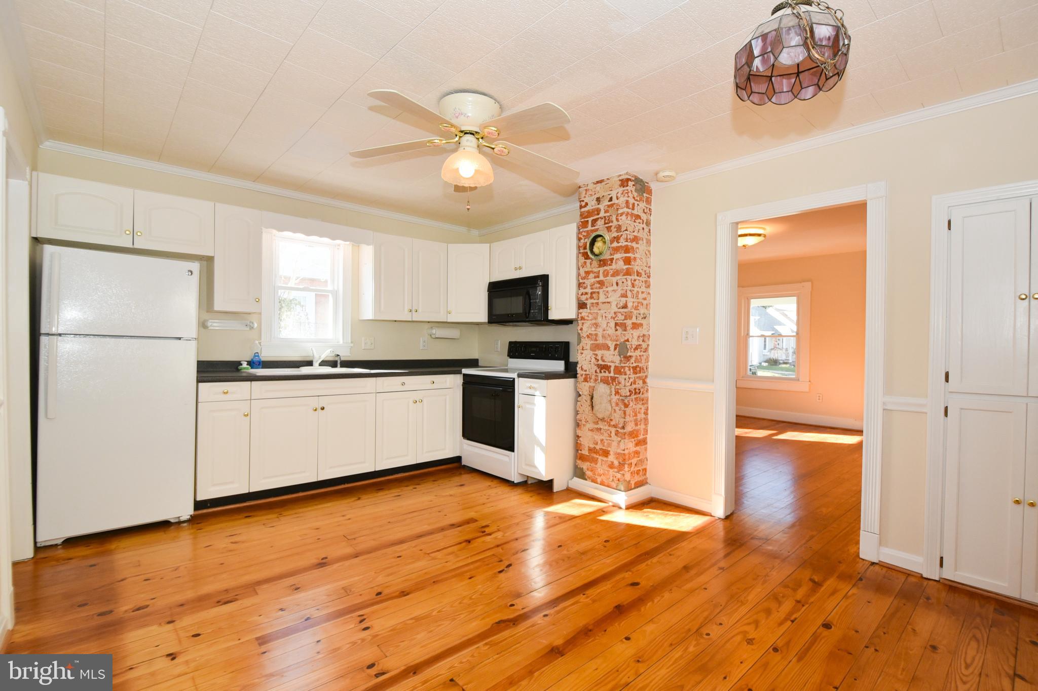 DOWNTOWN FREDERICKSBURG - Residential Lease