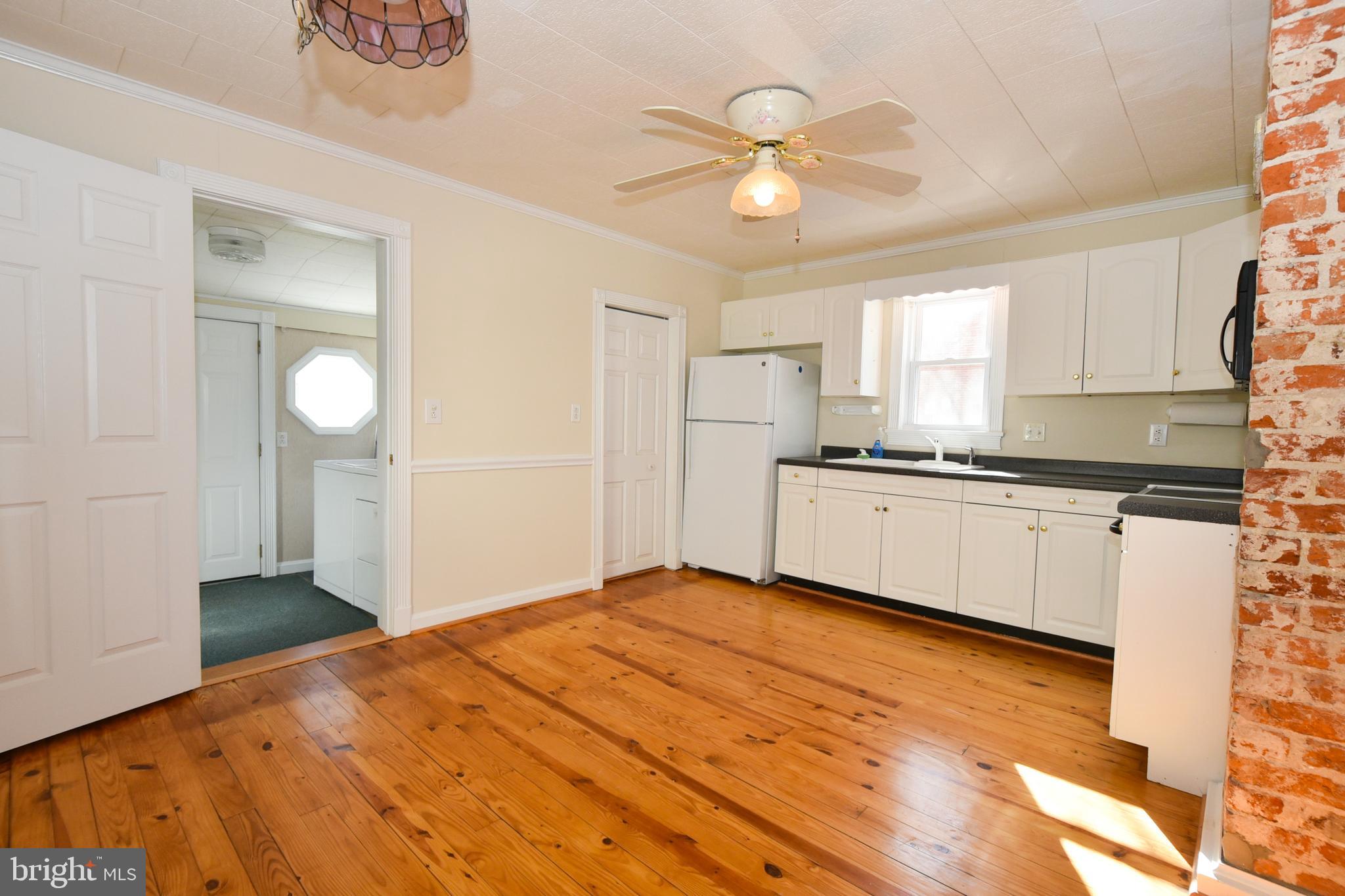 DOWNTOWN FREDERICKSBURG - Residential Lease