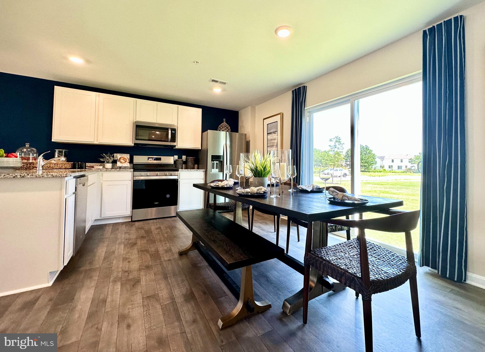 THE GRANARY AT DRAPER FARM - Residential