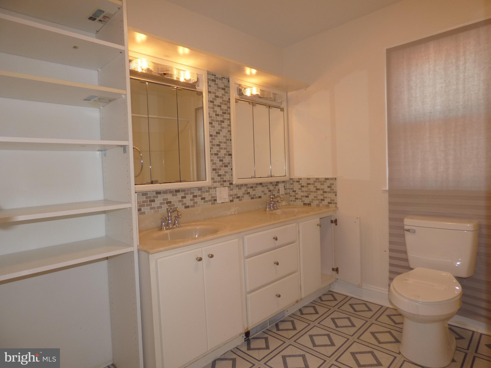 HAGERSTOWN - Residential