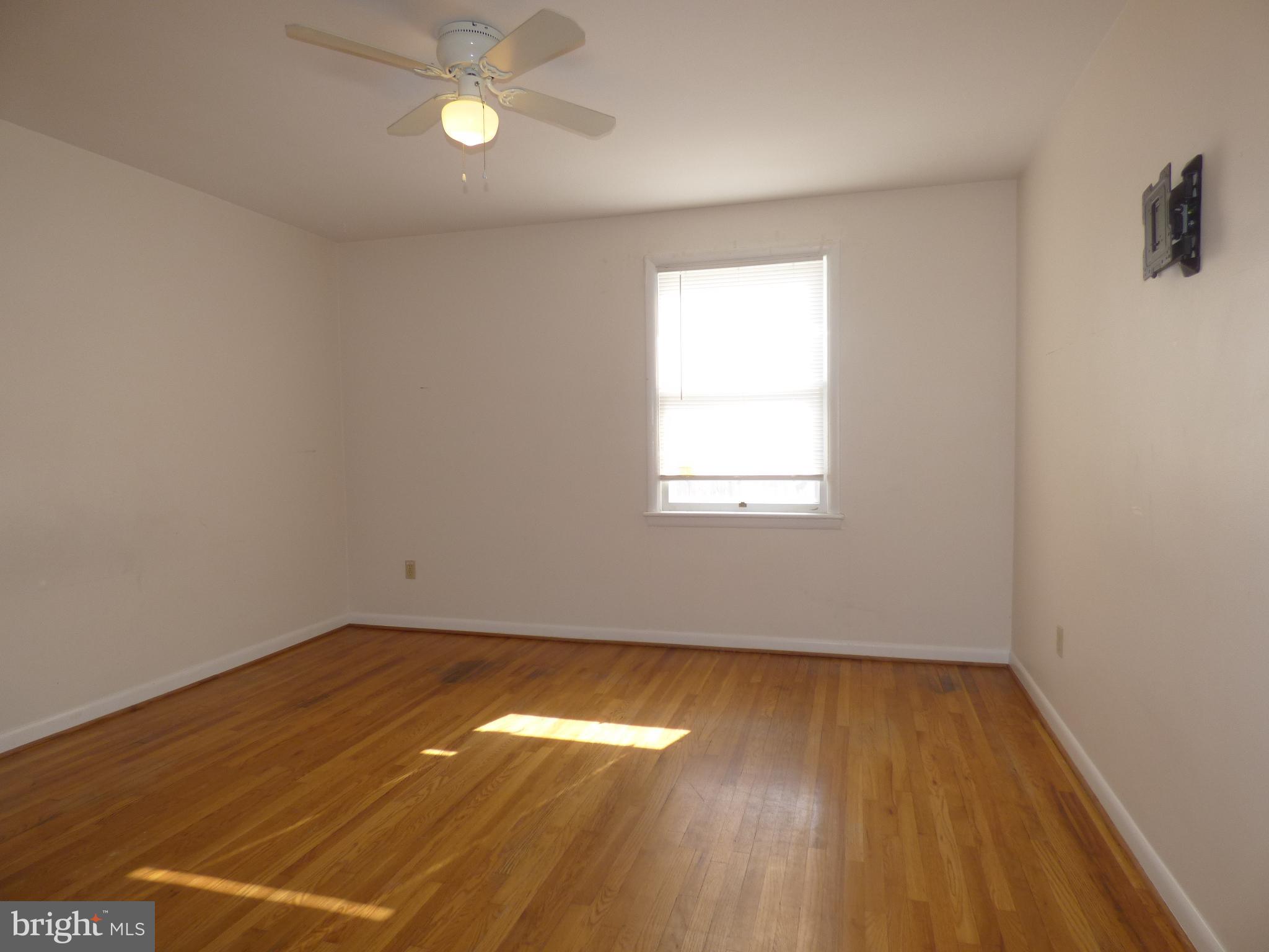 HAGERSTOWN - Residential