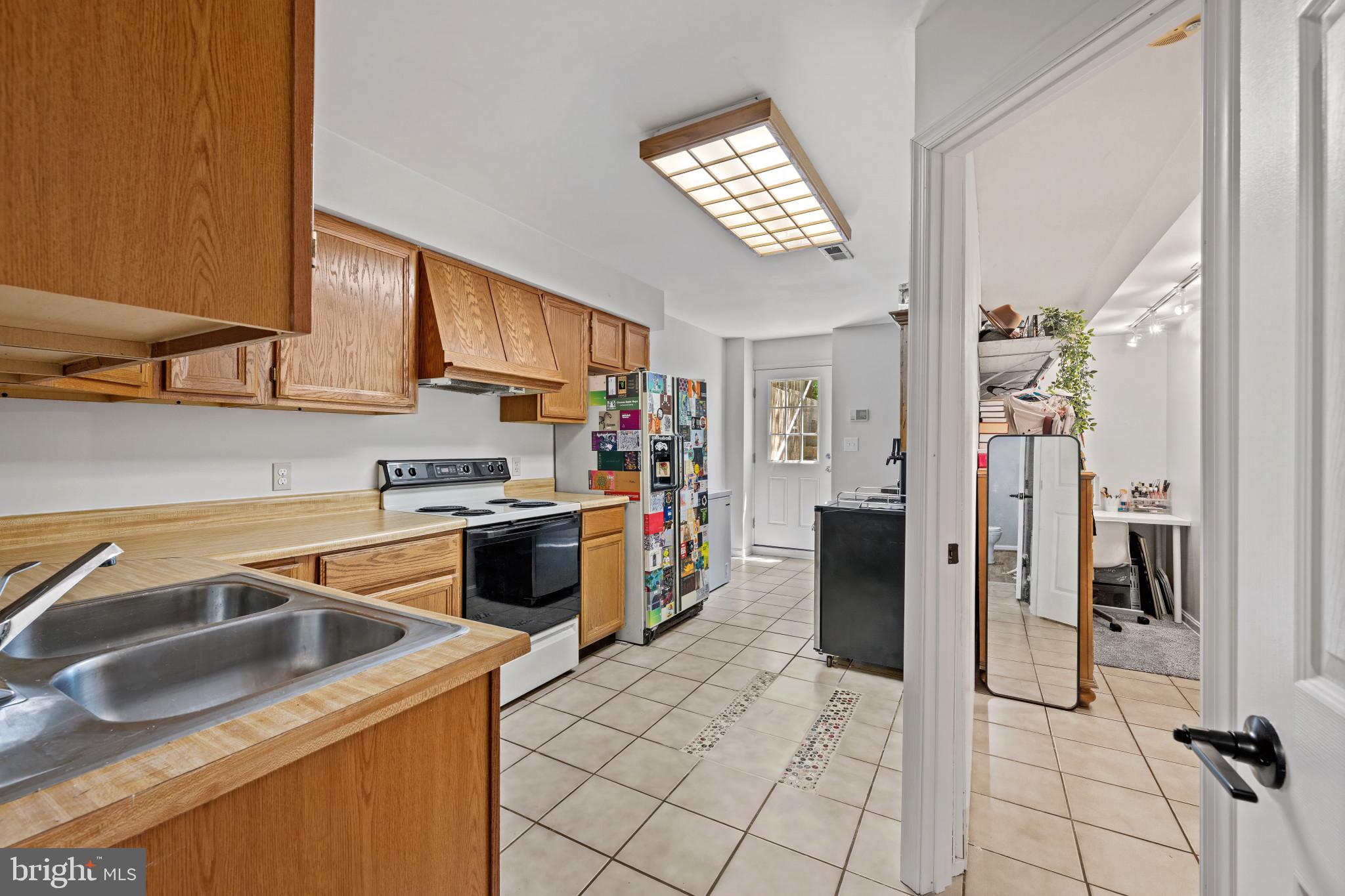 MUNSON HEIGHTS - Residential