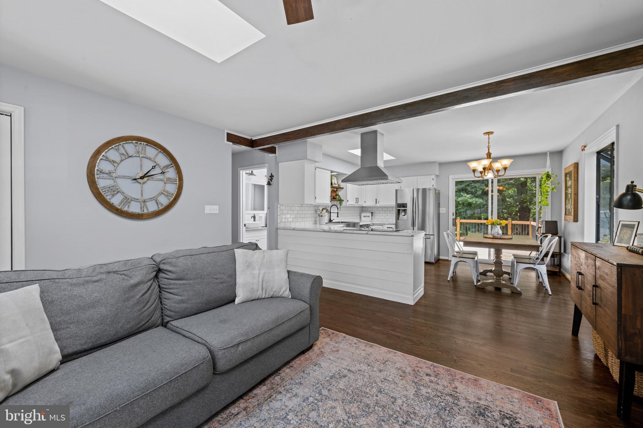 MUNSON HEIGHTS - Residential