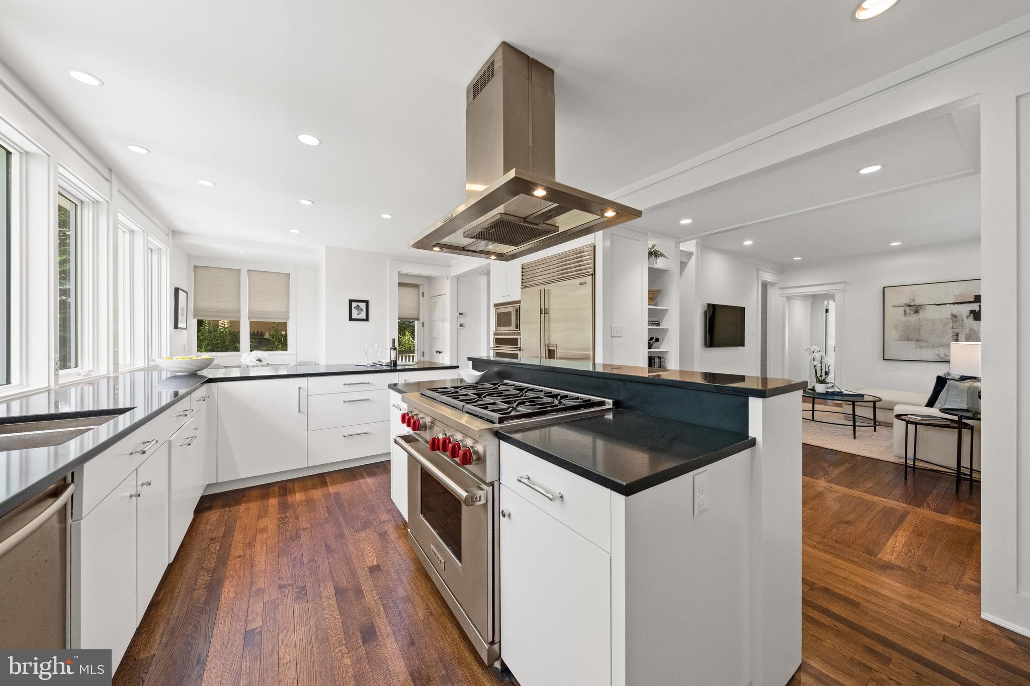 CLEVELAND PARK - Residential