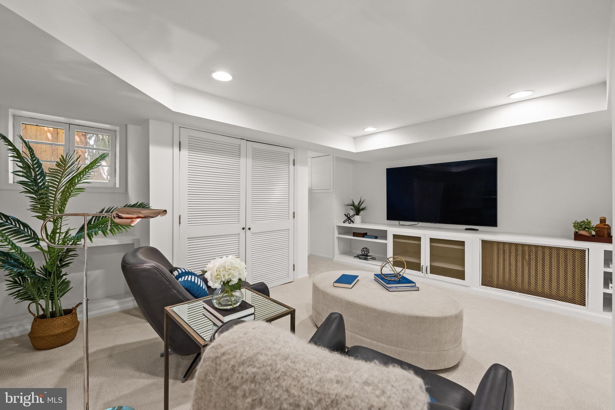CLEVELAND PARK - Residential