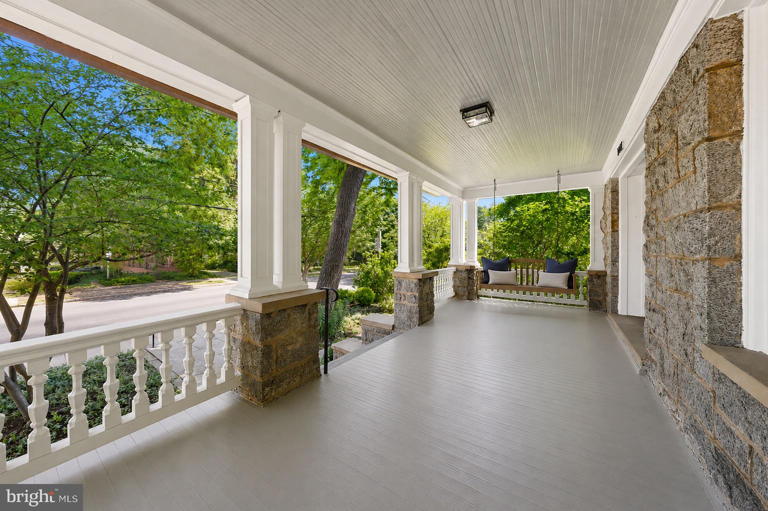 CLEVELAND PARK - Residential