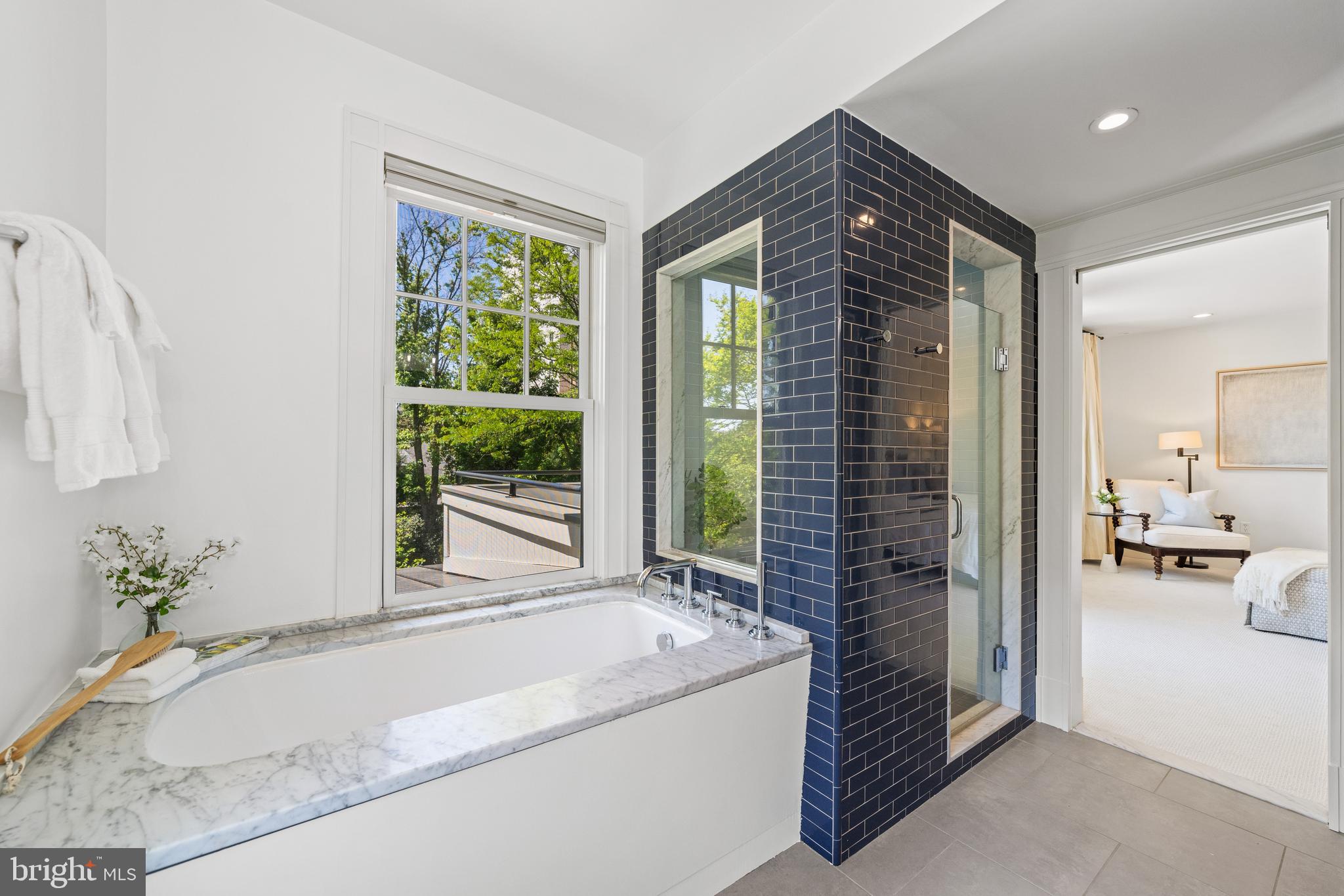 CLEVELAND PARK - Residential