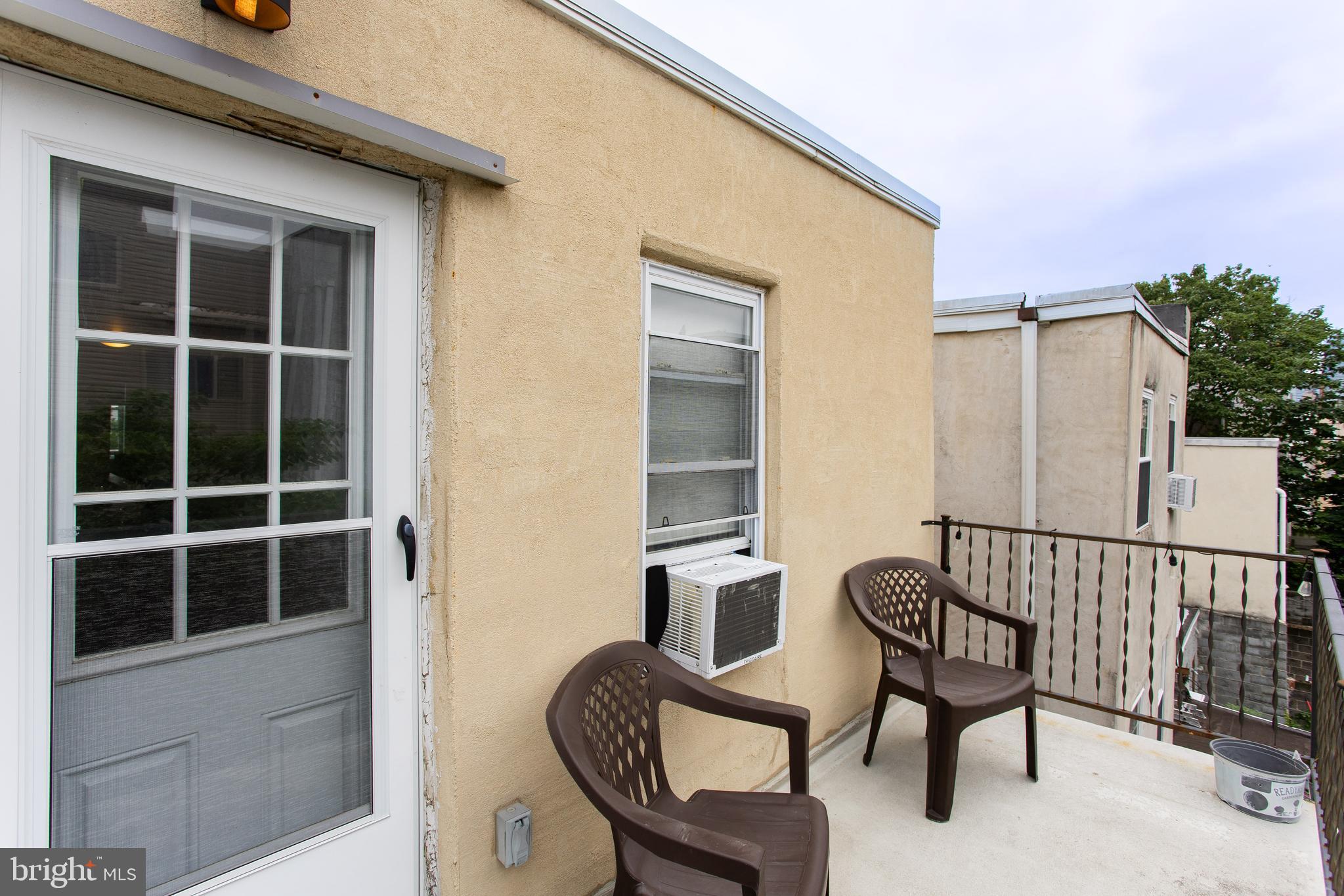 POINT BREEZE - Residential