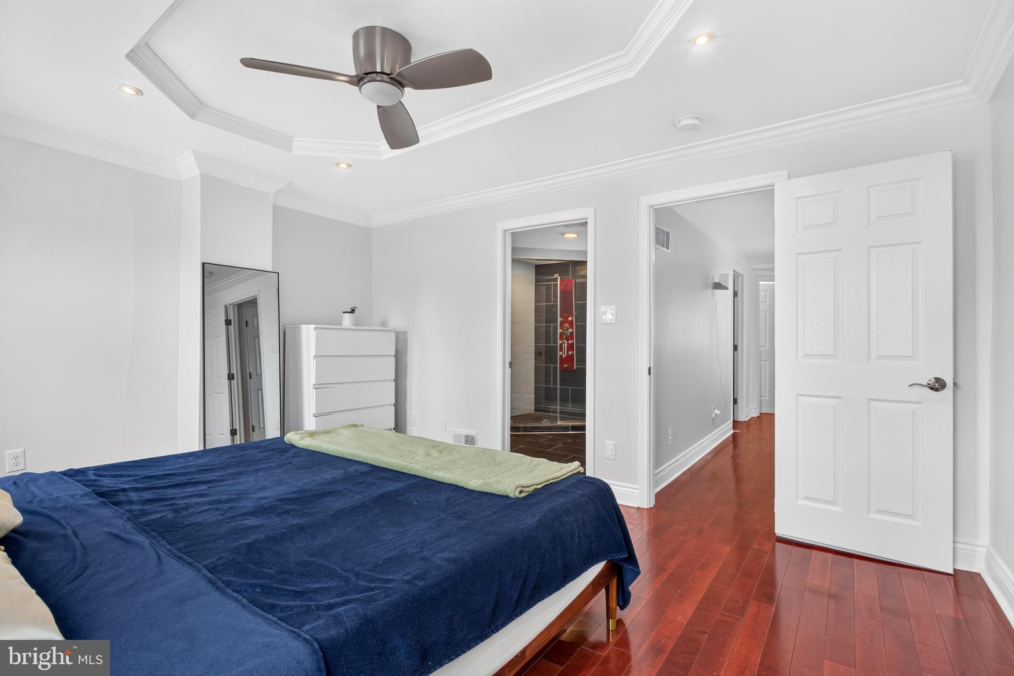 POINT BREEZE - Residential