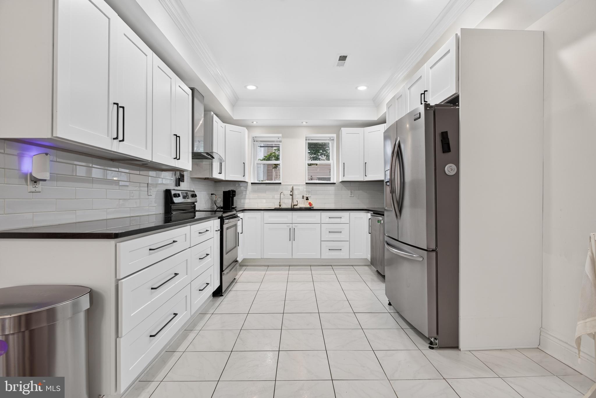 POINT BREEZE - Residential