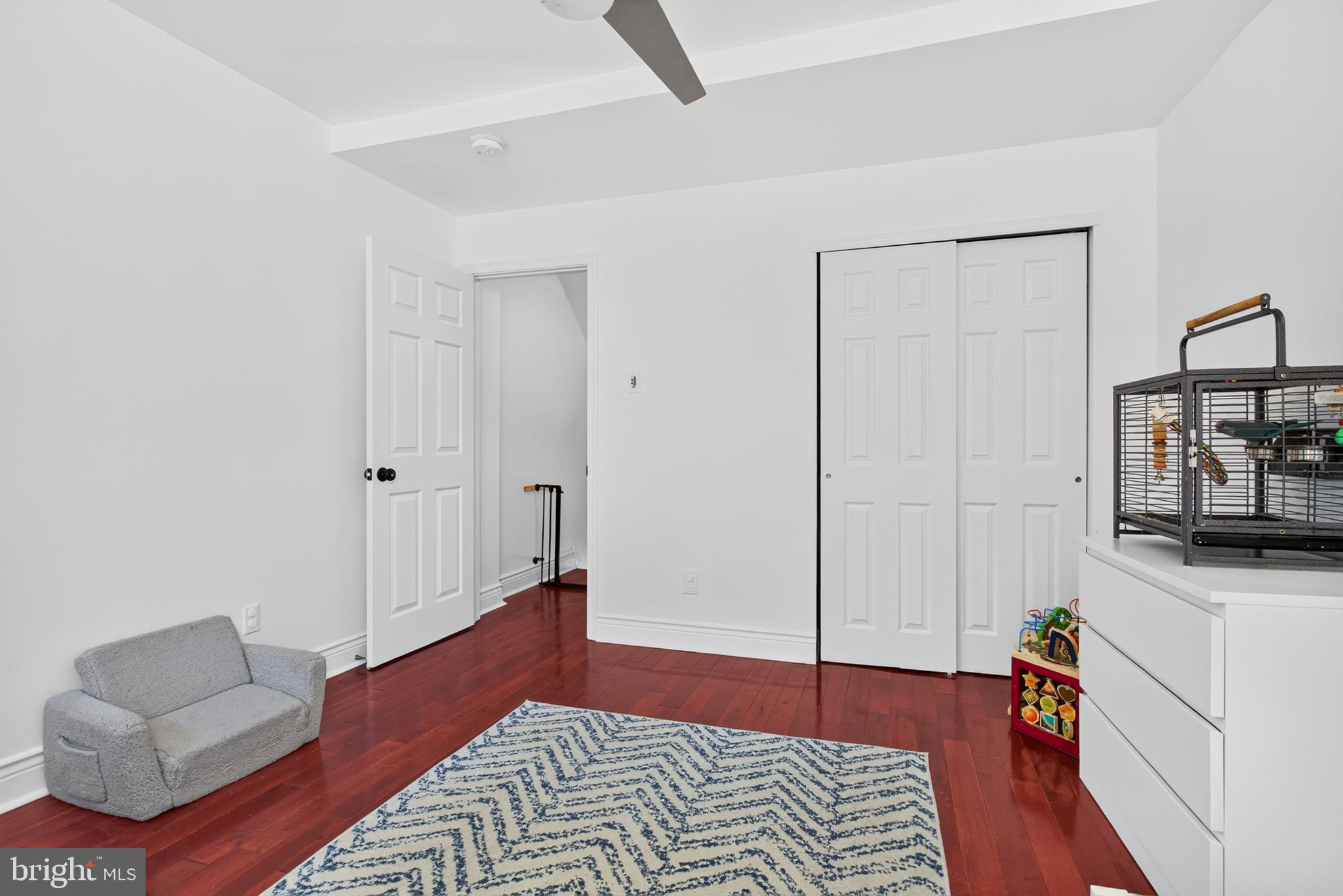 POINT BREEZE - Residential