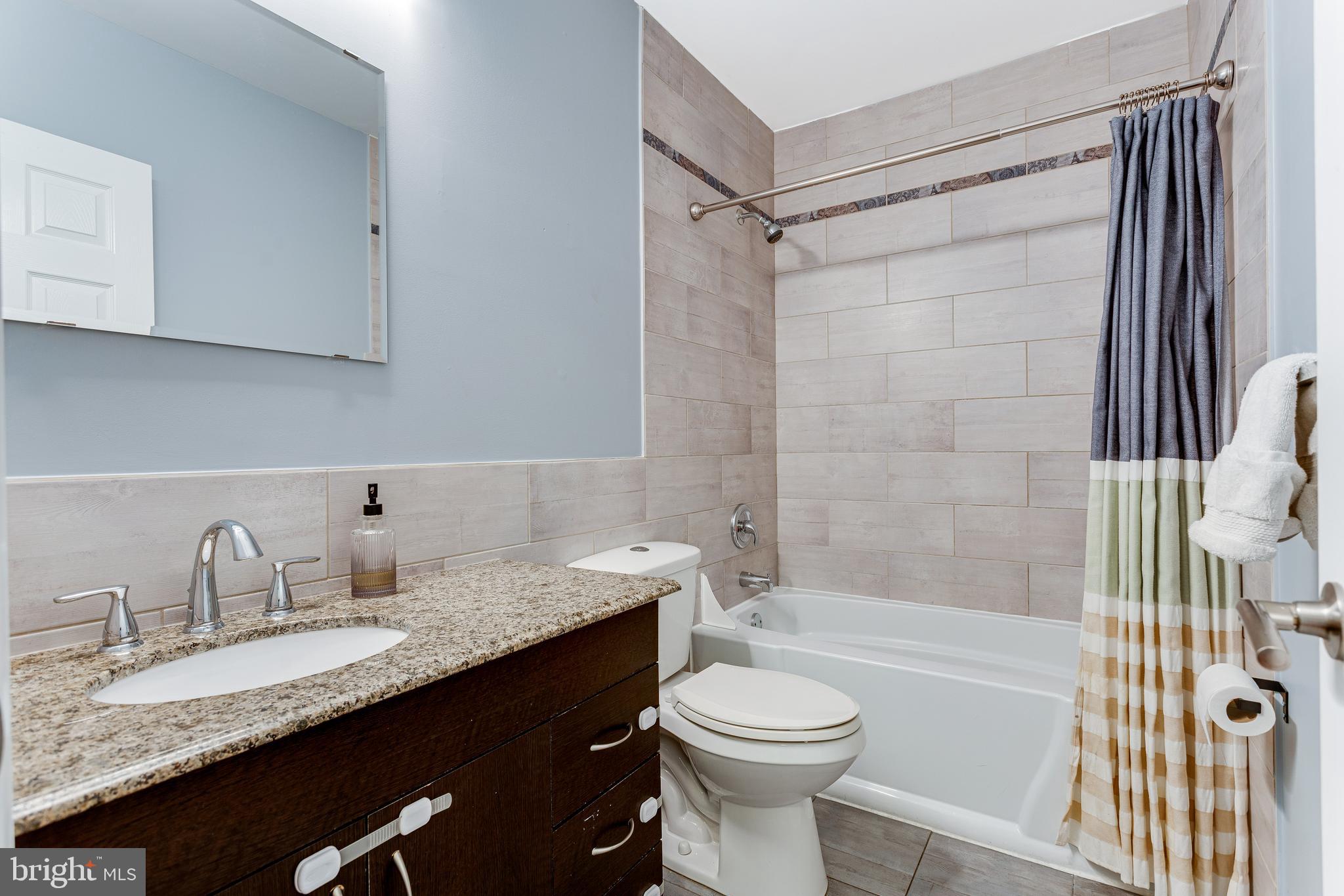 POINT BREEZE - Residential