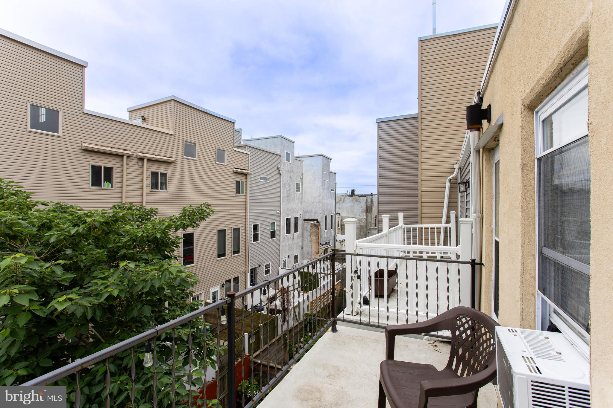 POINT BREEZE - Residential