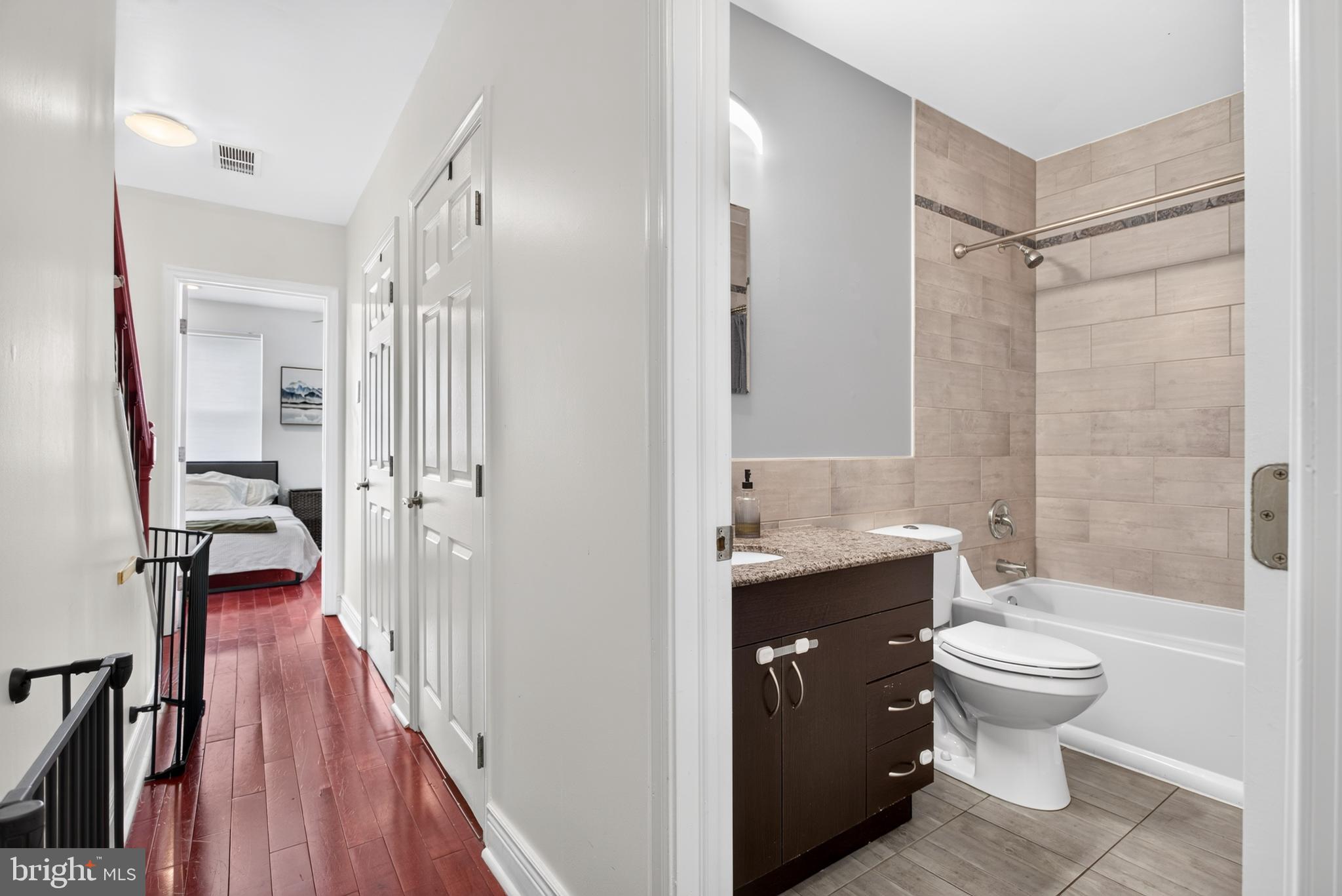 POINT BREEZE - Residential