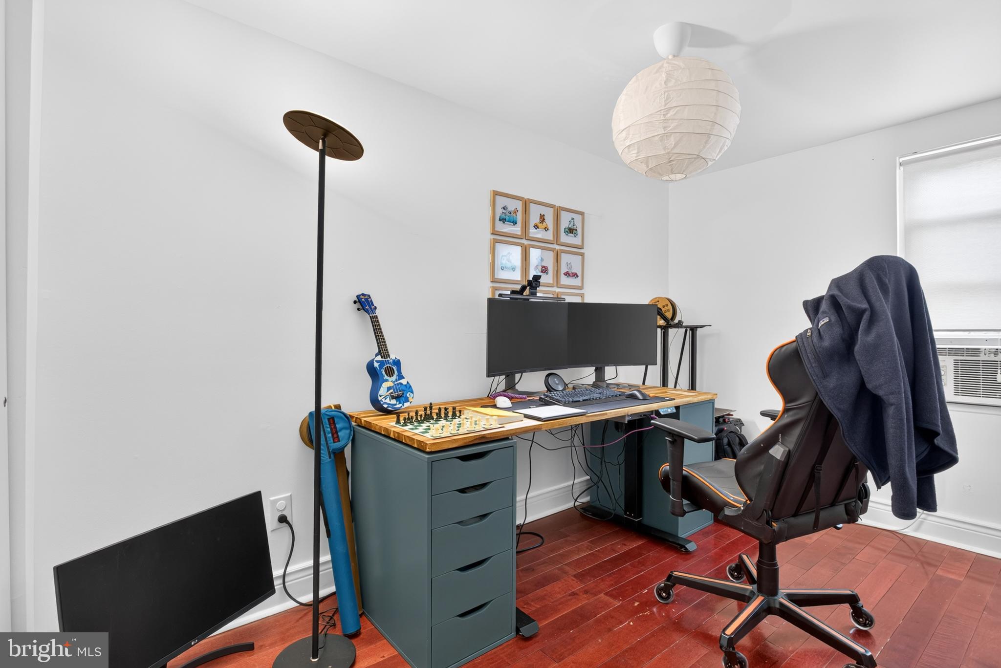 POINT BREEZE - Residential