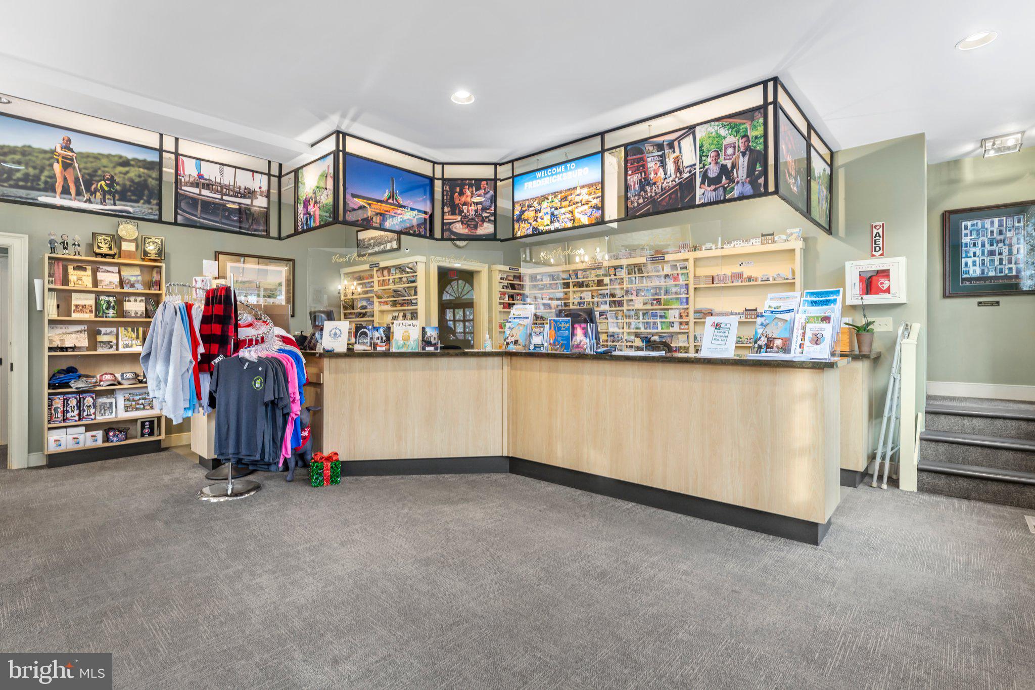 DOWNTOWN FREDERICKSBURG - Commercial Sale