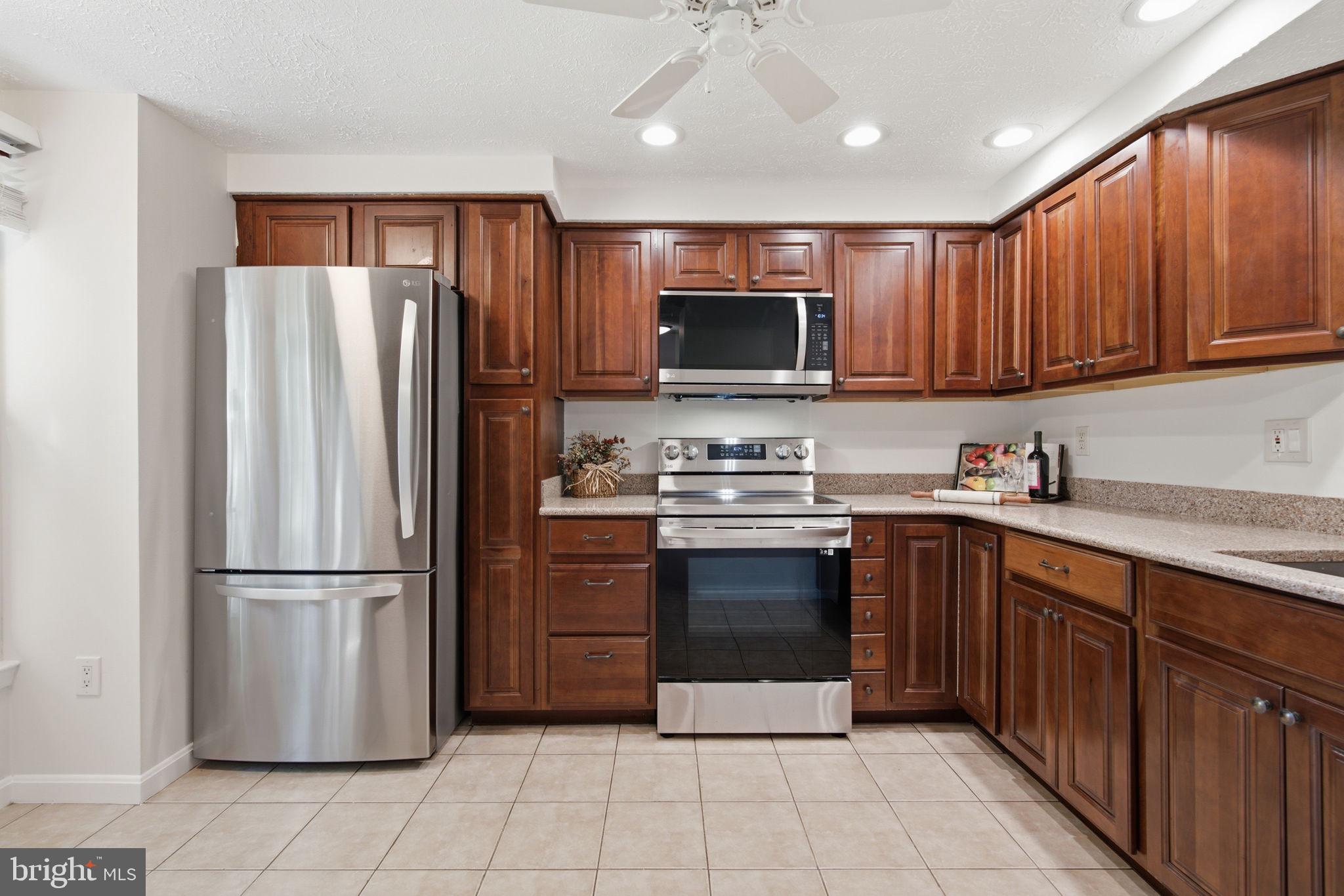 BEECH CREEK - Residential