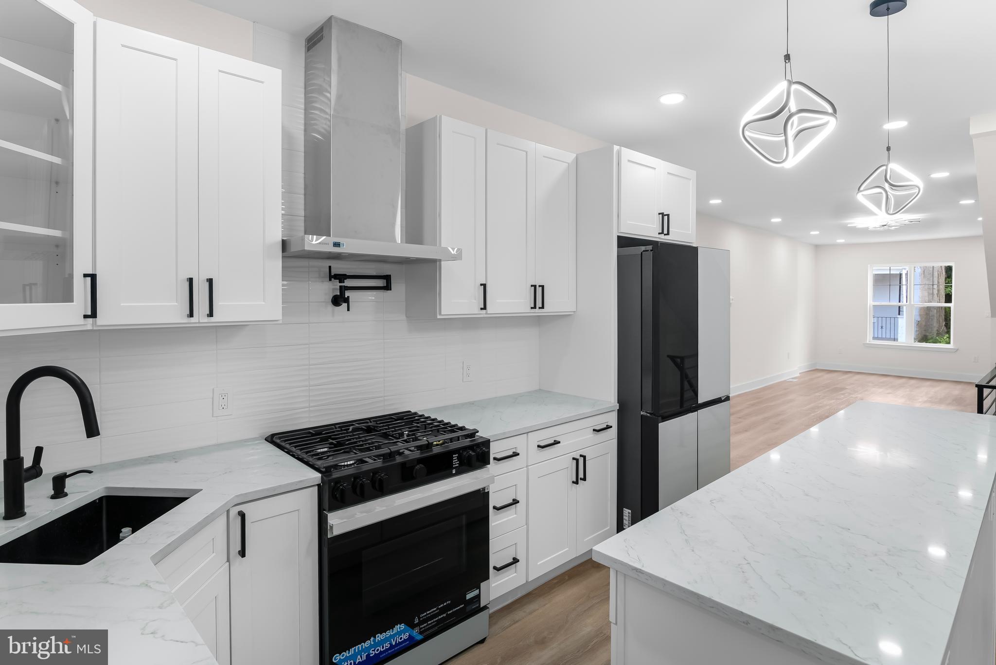 COBBS CREEK - Residential