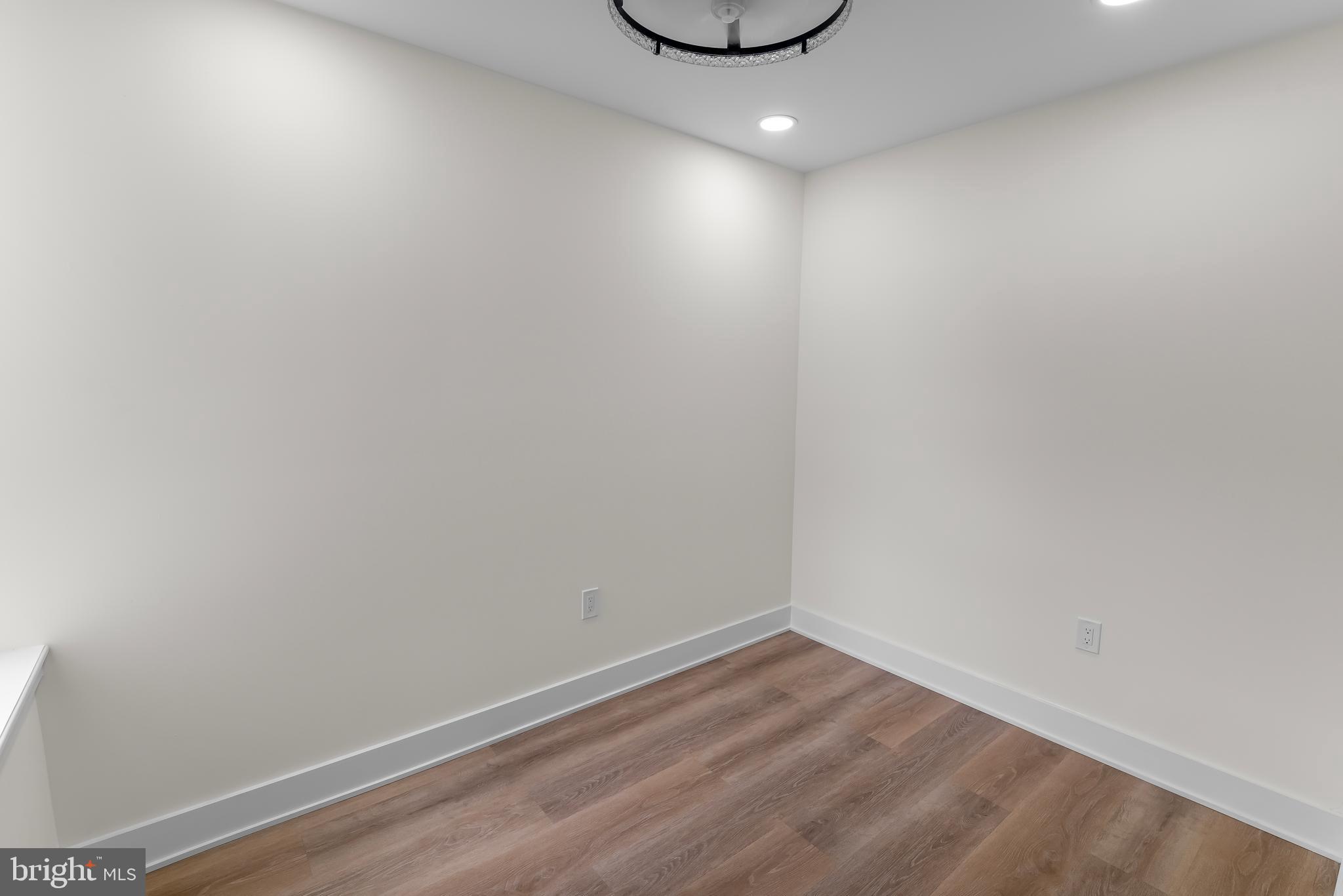 COBBS CREEK - Residential