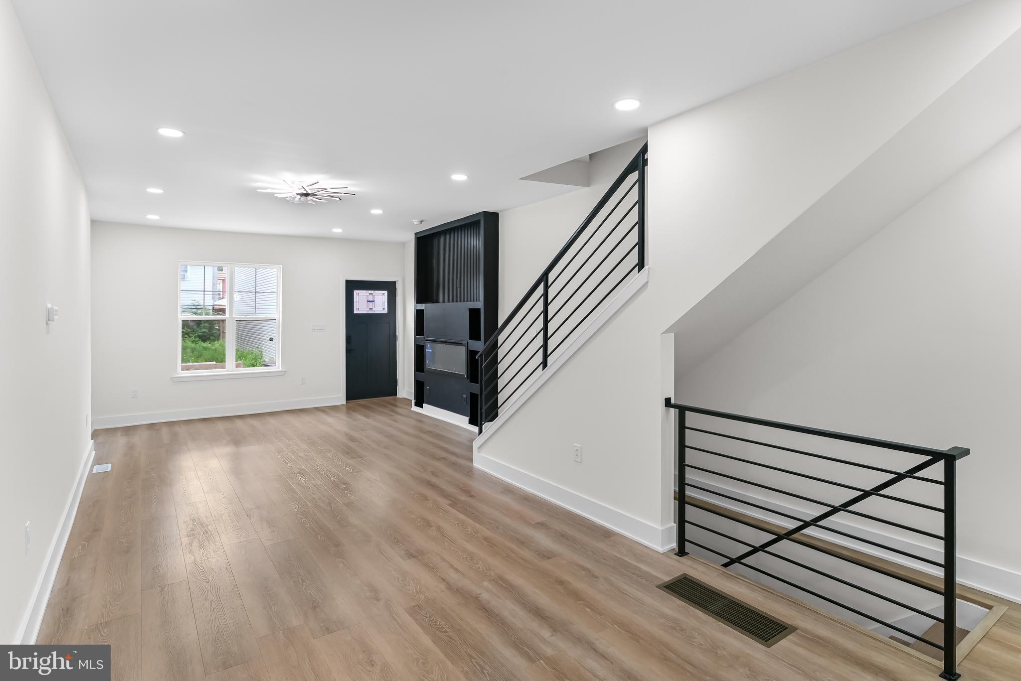 COBBS CREEK - Residential
