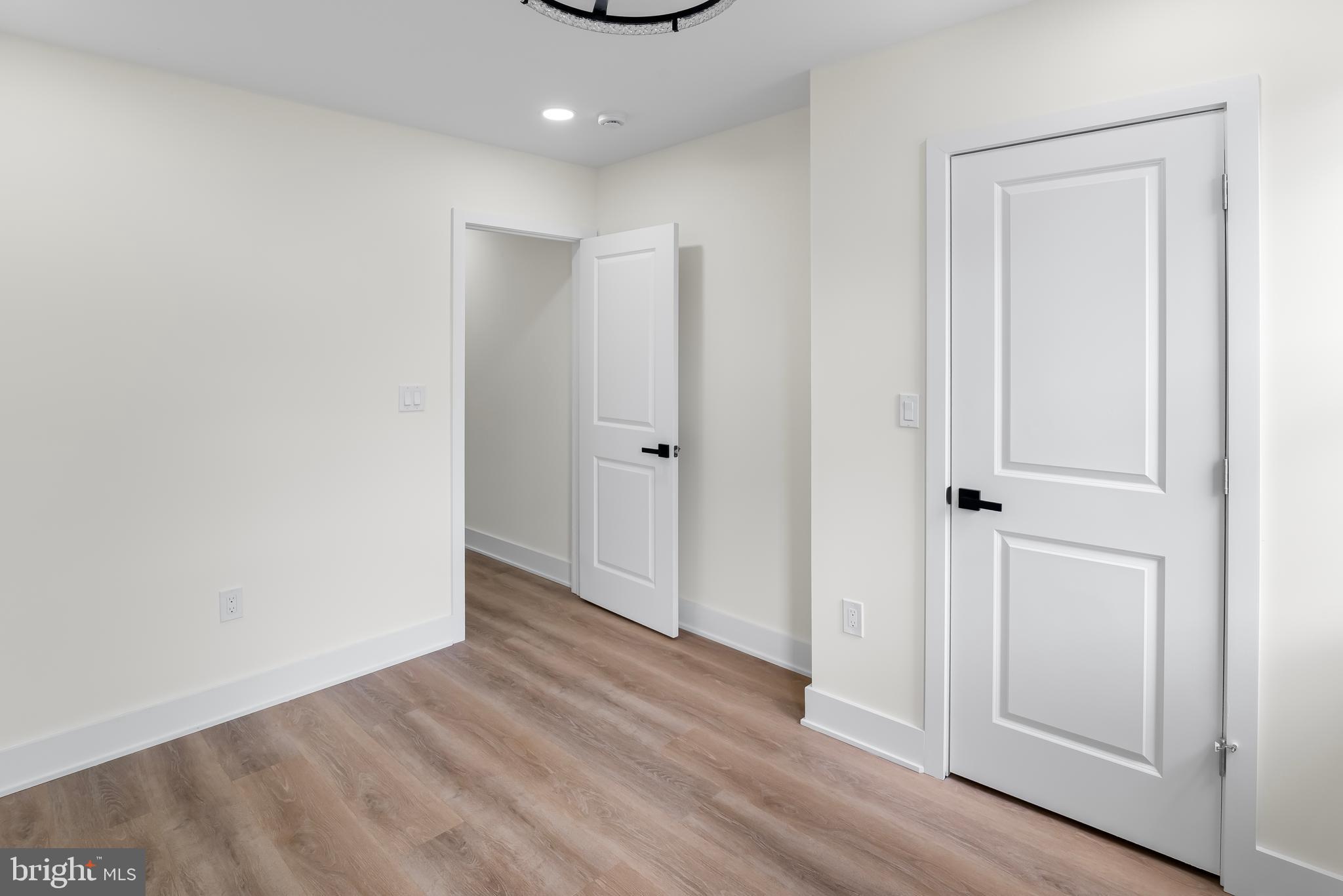 COBBS CREEK - Residential