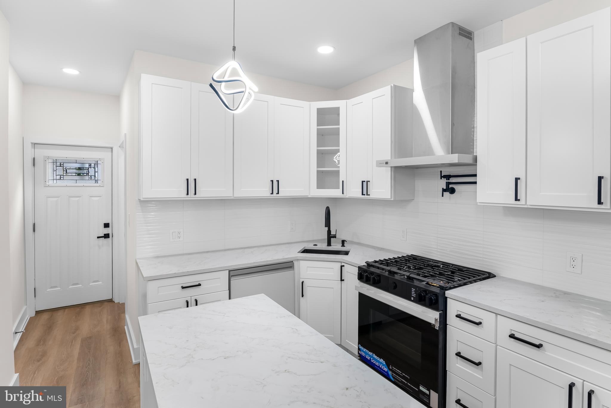 COBBS CREEK - Residential