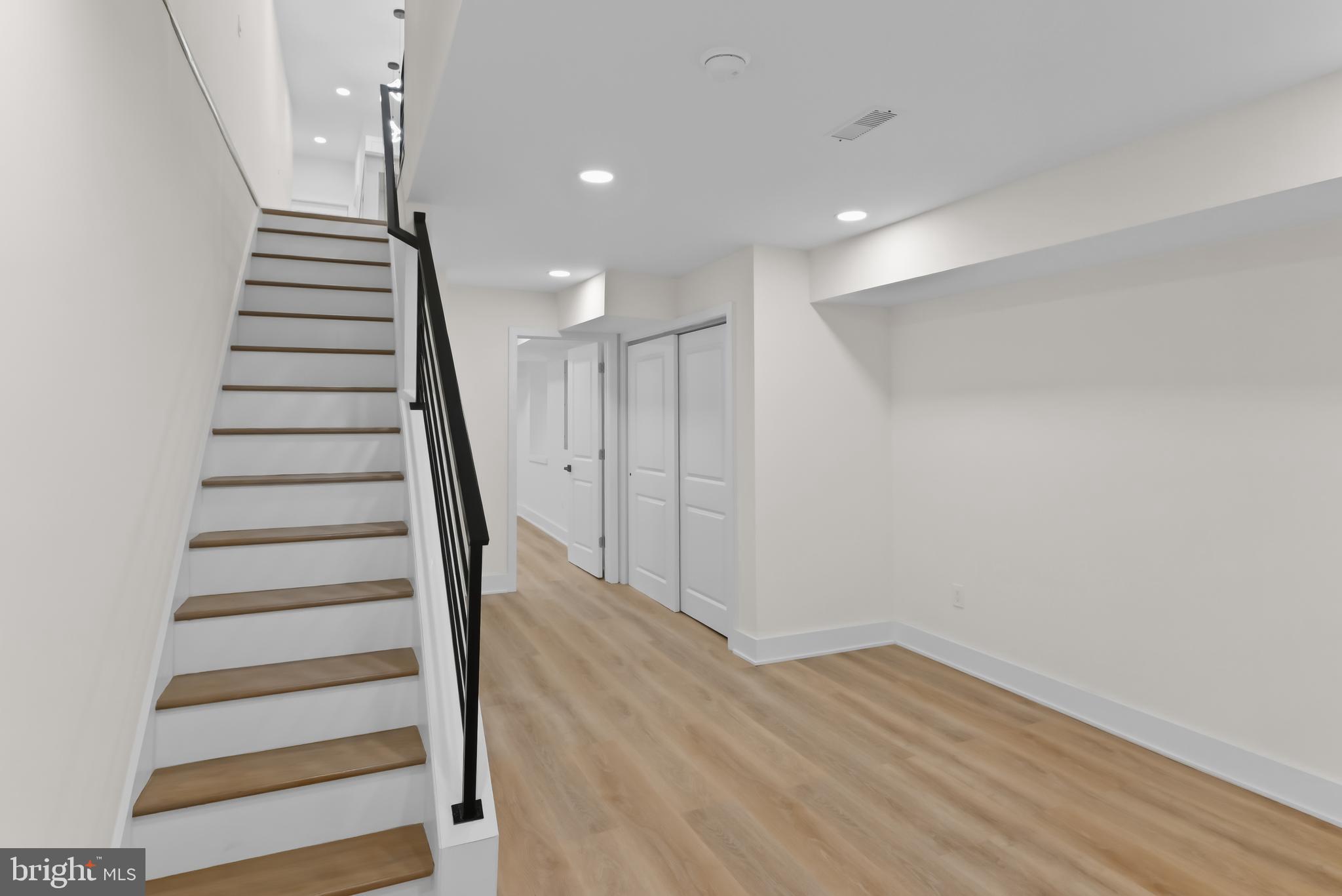 COBBS CREEK - Residential