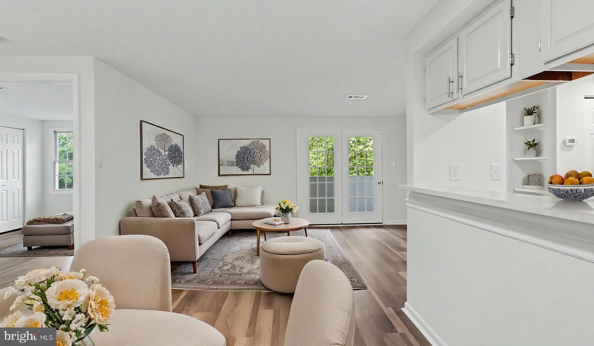 WATERS EDGE AT NORTH LAKE - Residential