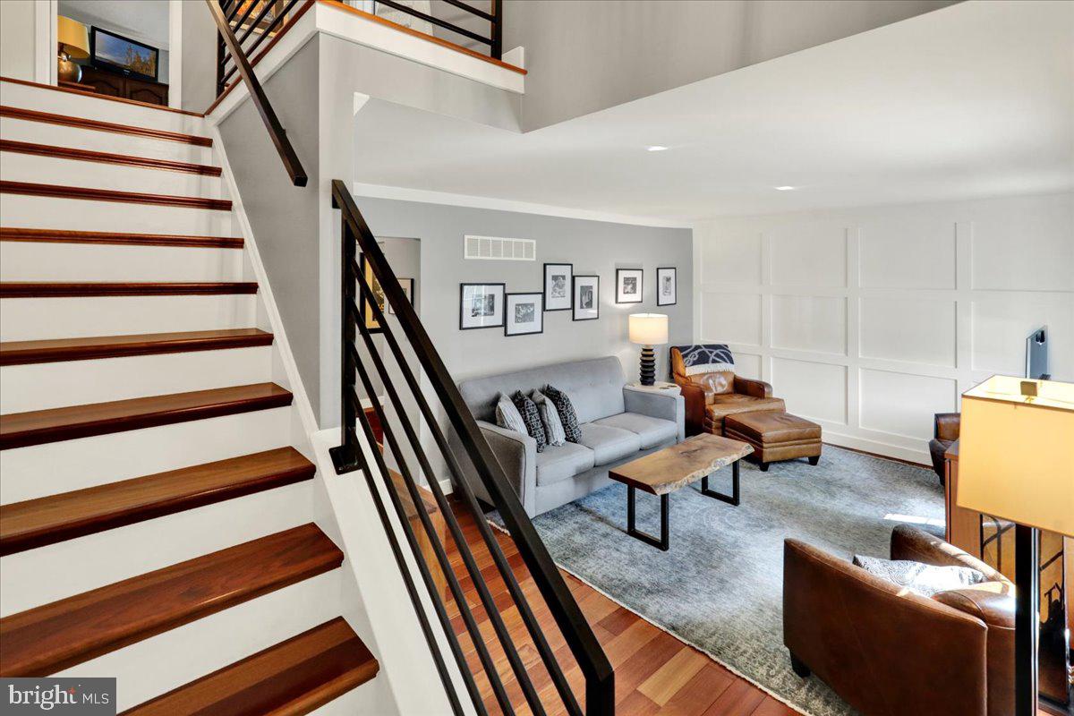 BEACON COURT - Residential
