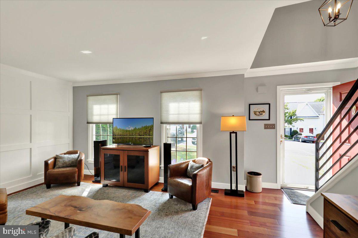 BEACON COURT - Residential