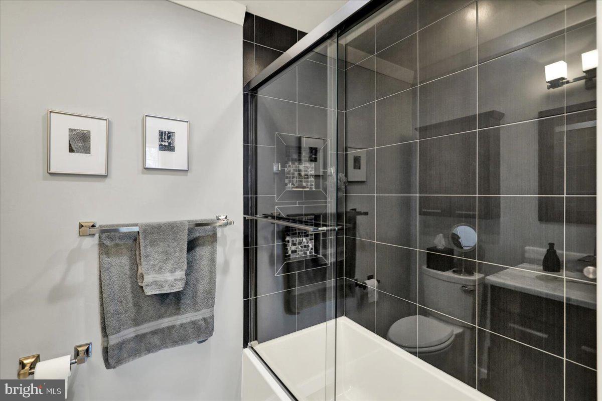 BEACON COURT - Residential