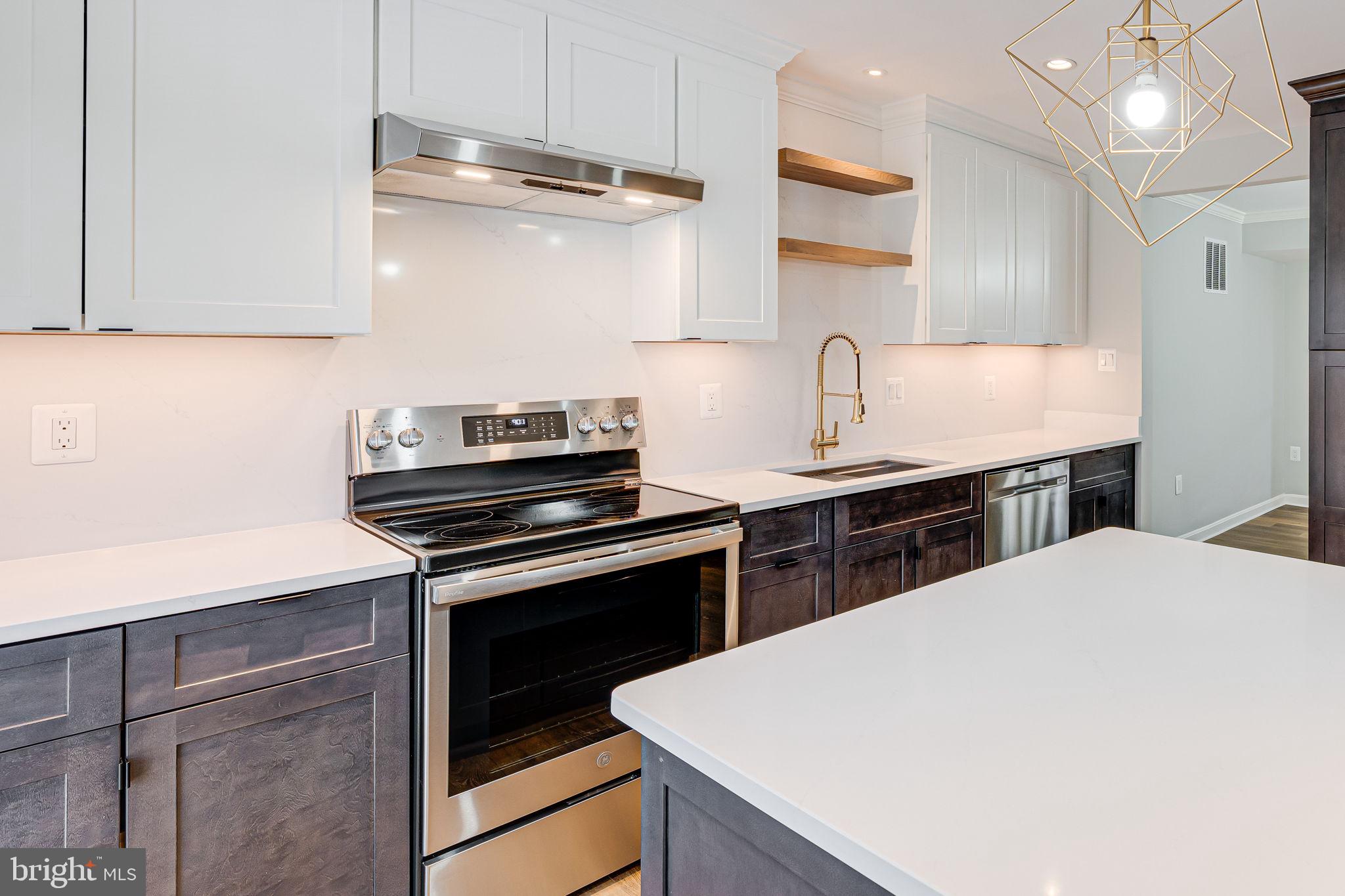 MANCHESTER SQUARE - Residential
