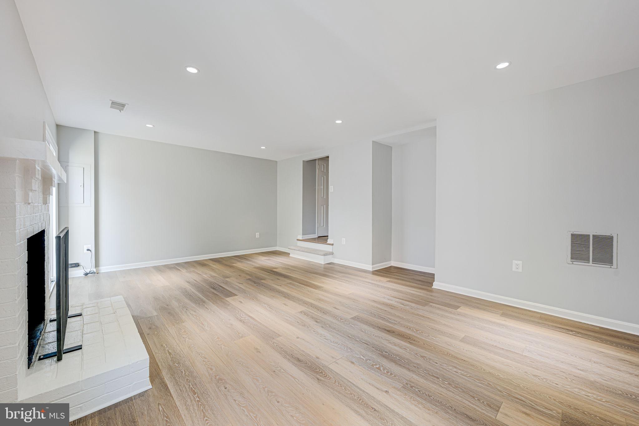 MANCHESTER SQUARE - Residential