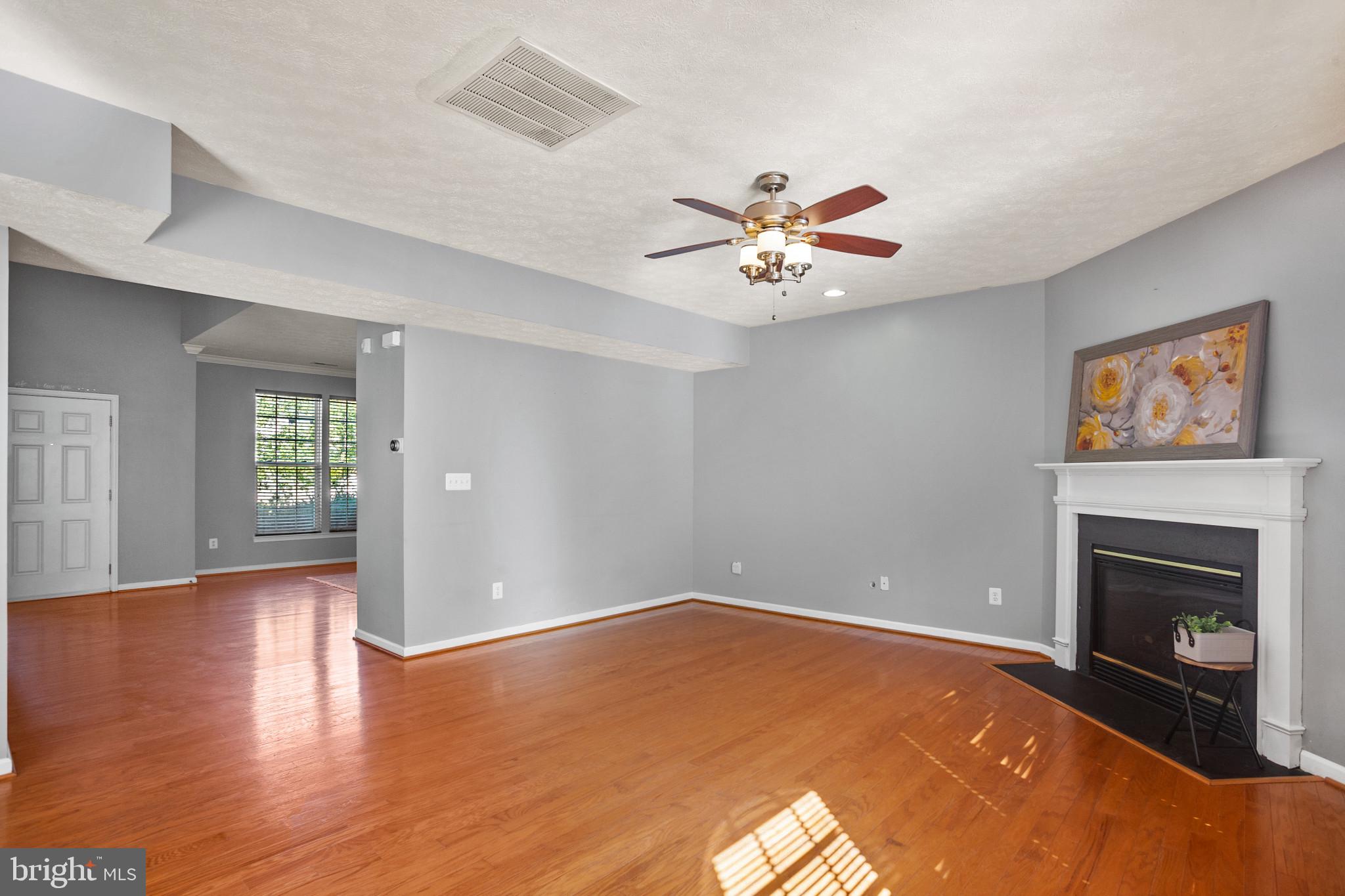 SAVANNAH OVERLOOK - Residential