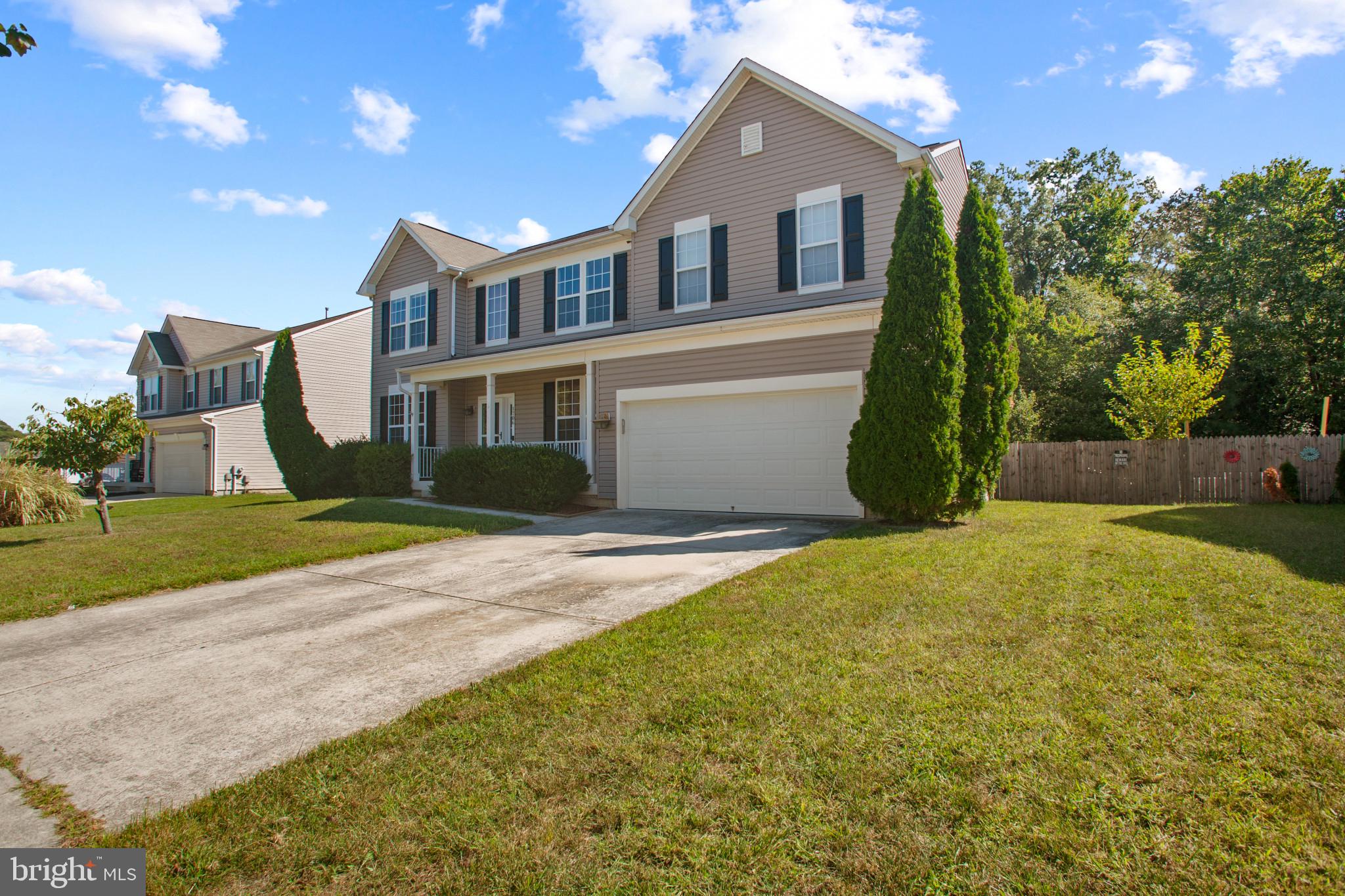 SAVANNAH OVERLOOK - Residential