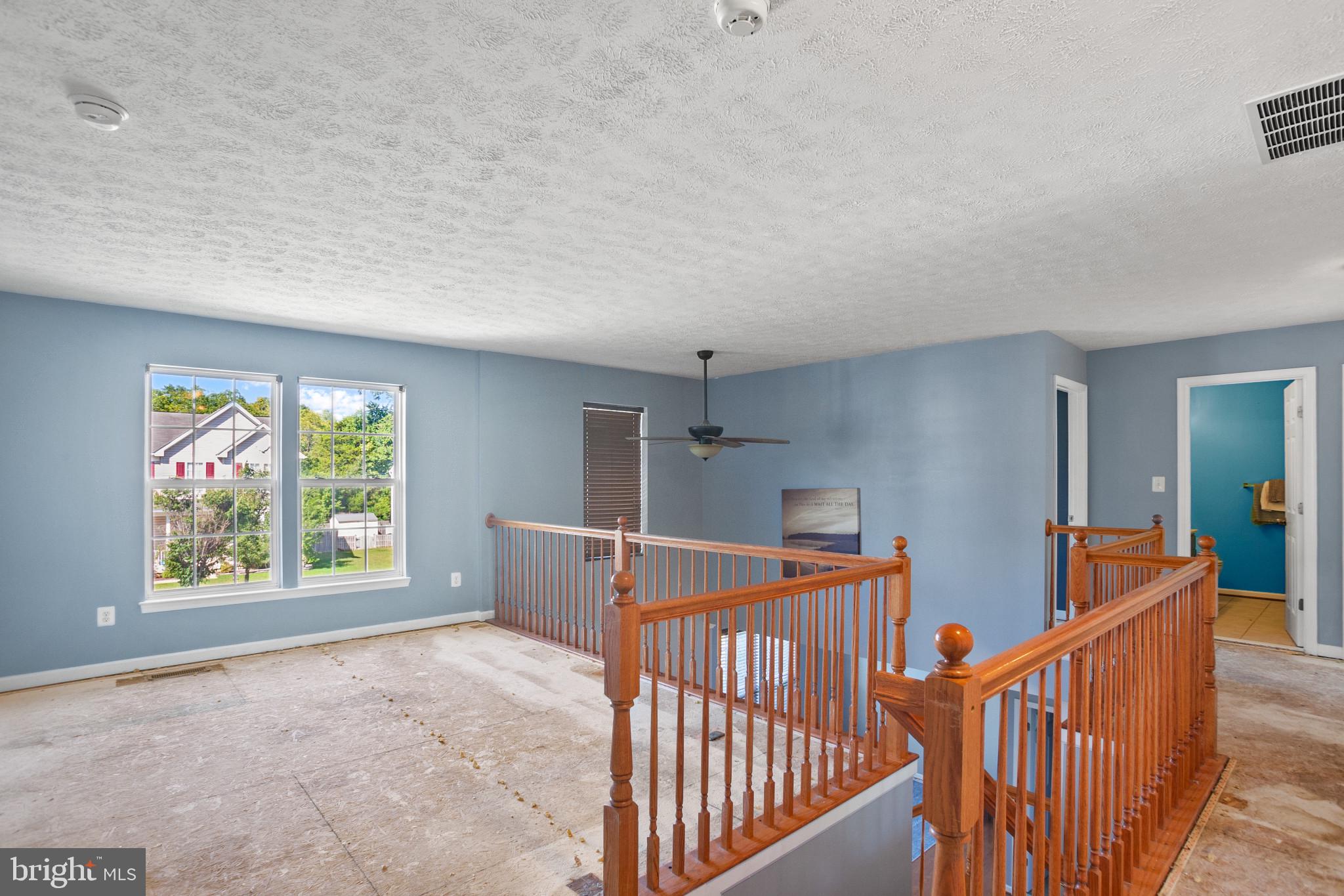 SAVANNAH OVERLOOK - Residential
