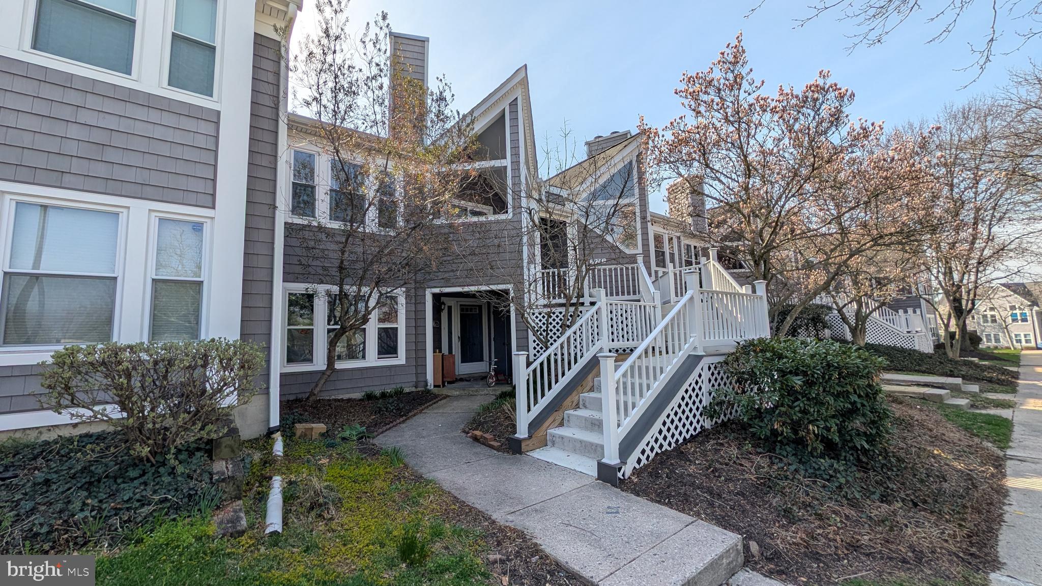 WOODLAND VILLAGE - Residential
