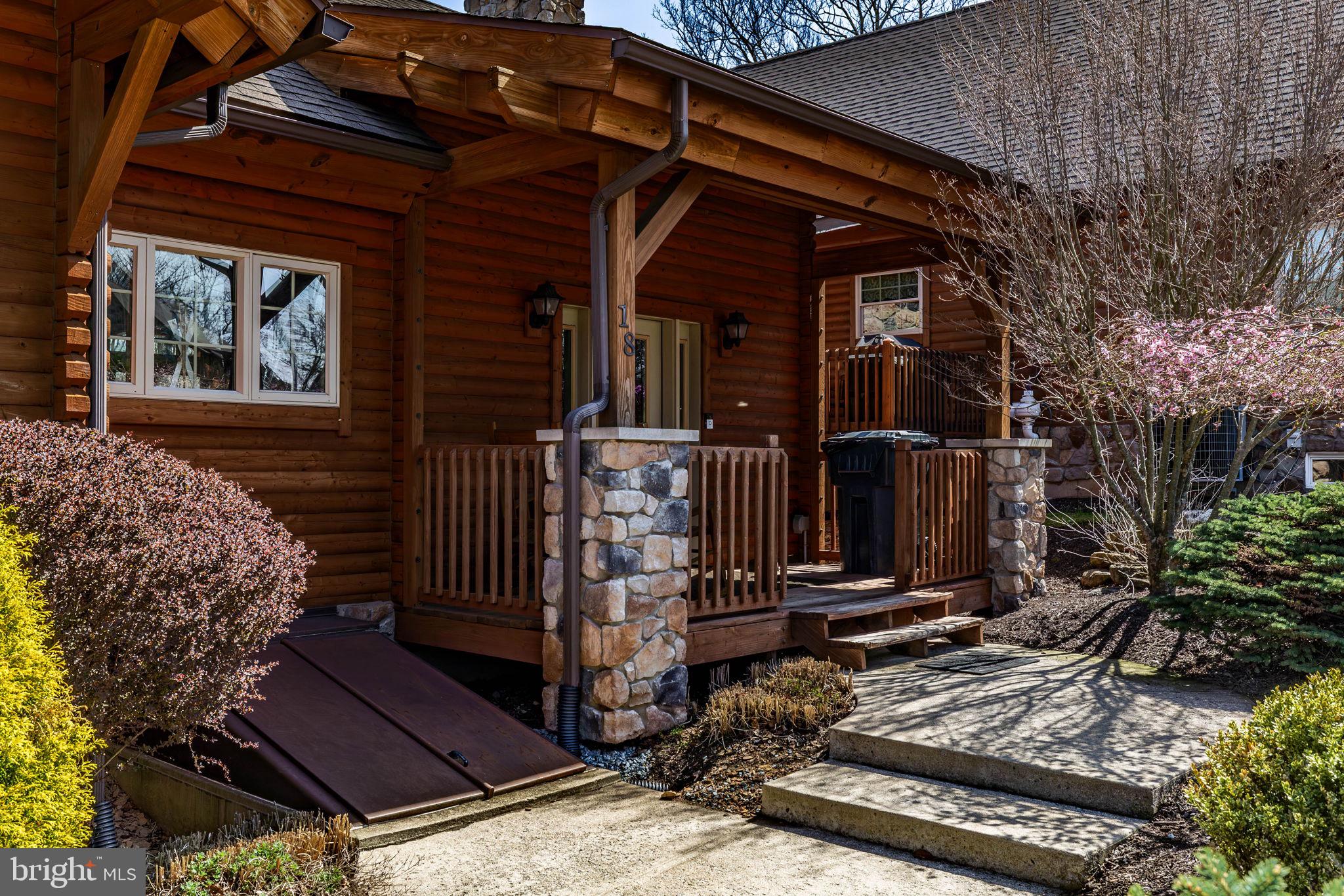 EAGLE ROCK RESORT - Residential