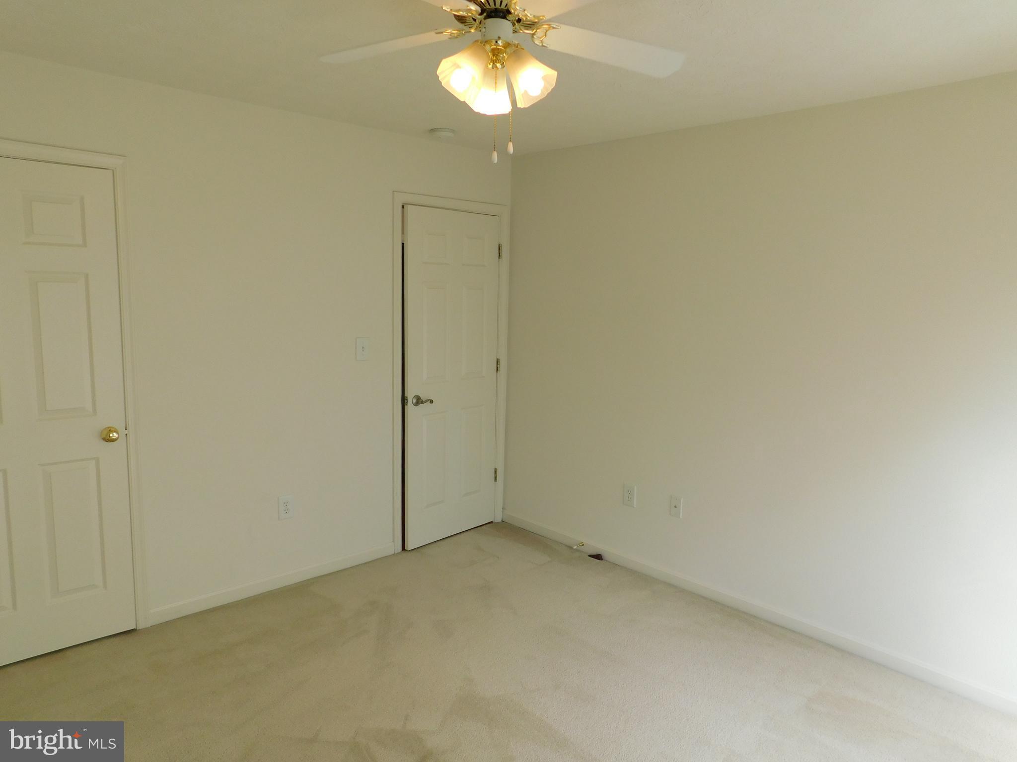 CROWN GRANT - Residential Lease