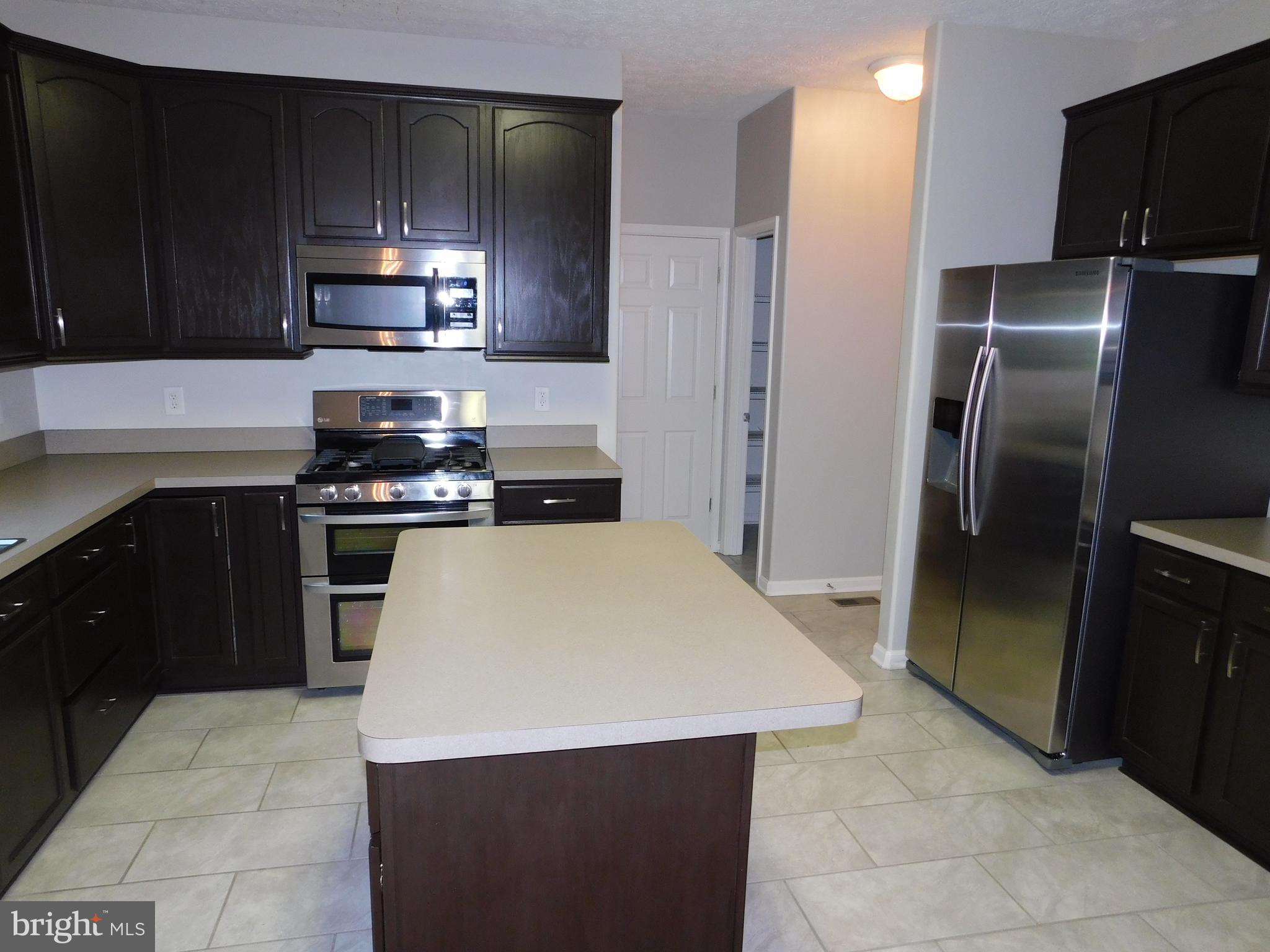 CROWN GRANT - Residential Lease