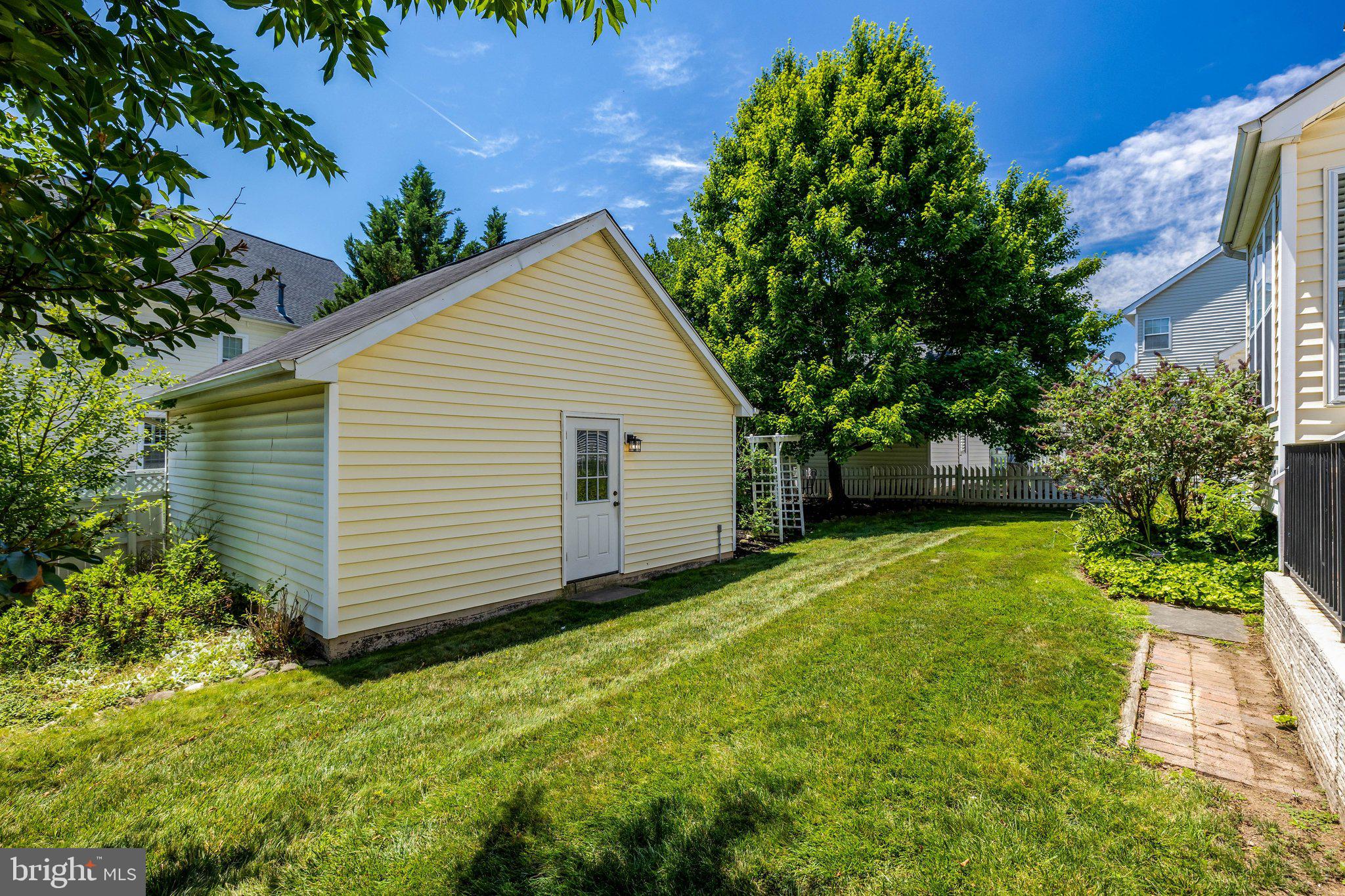BELMONT GREENE - Residential