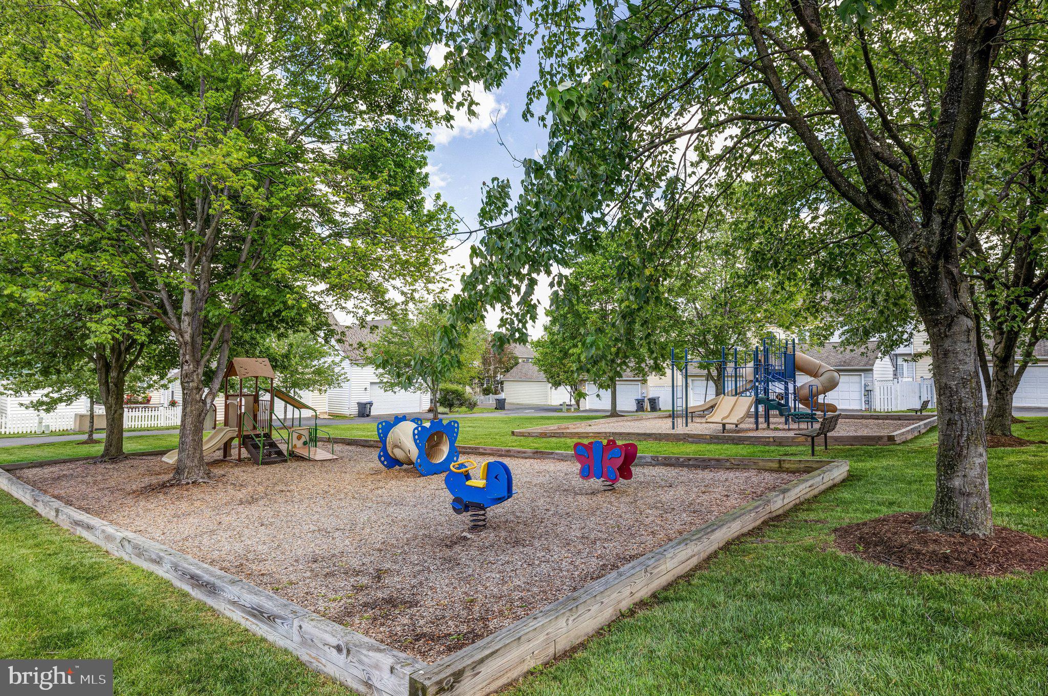 BELMONT GREENE - Residential