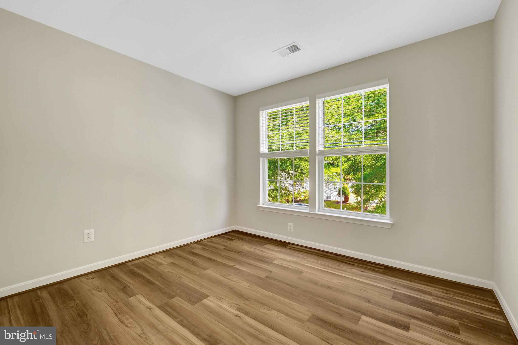 BELMONT GREENE - Residential