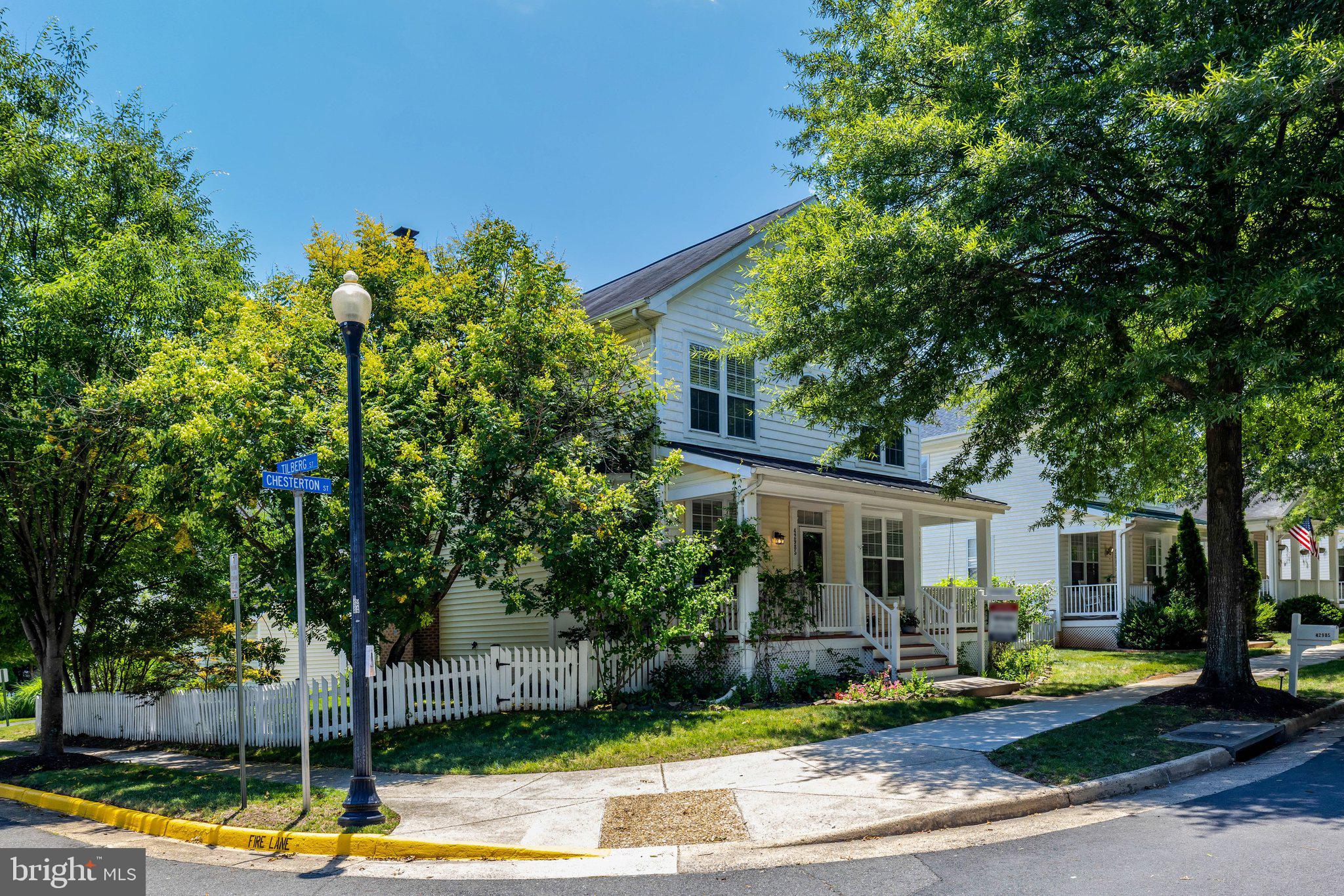 BELMONT GREENE - Residential