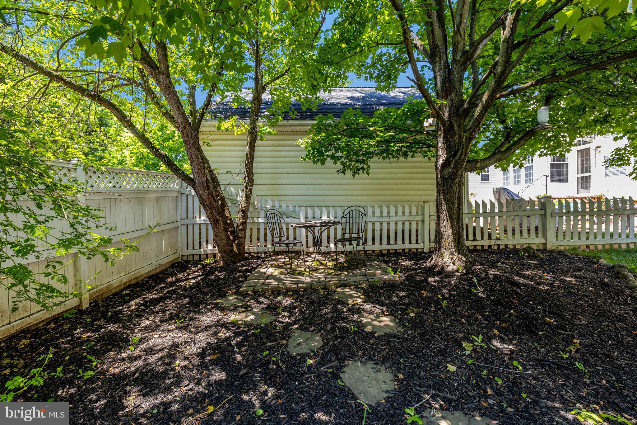 BELMONT GREENE - Residential