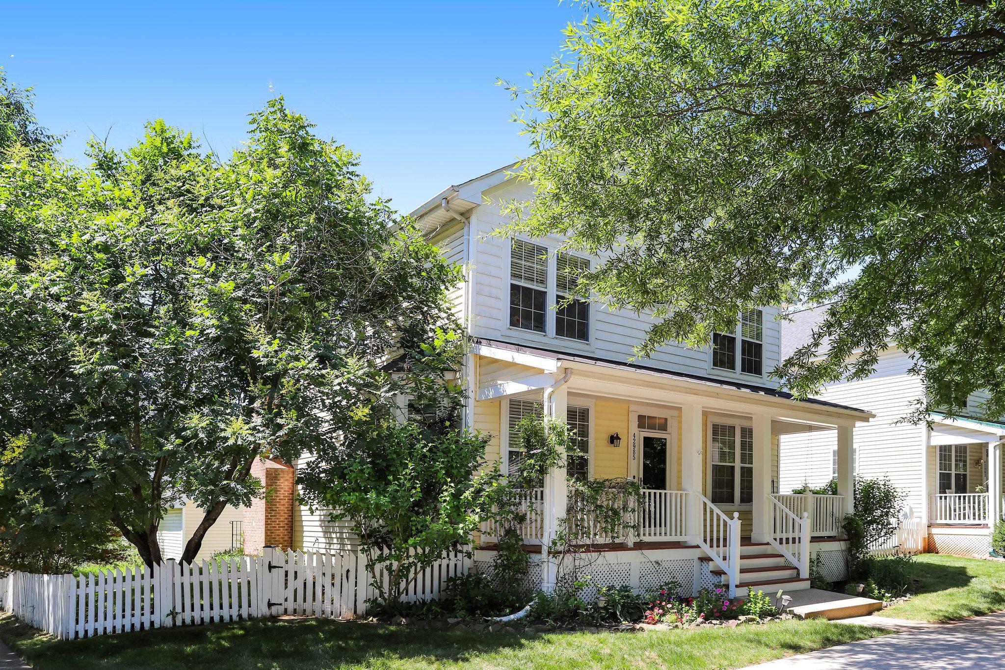 BELMONT GREENE - Residential