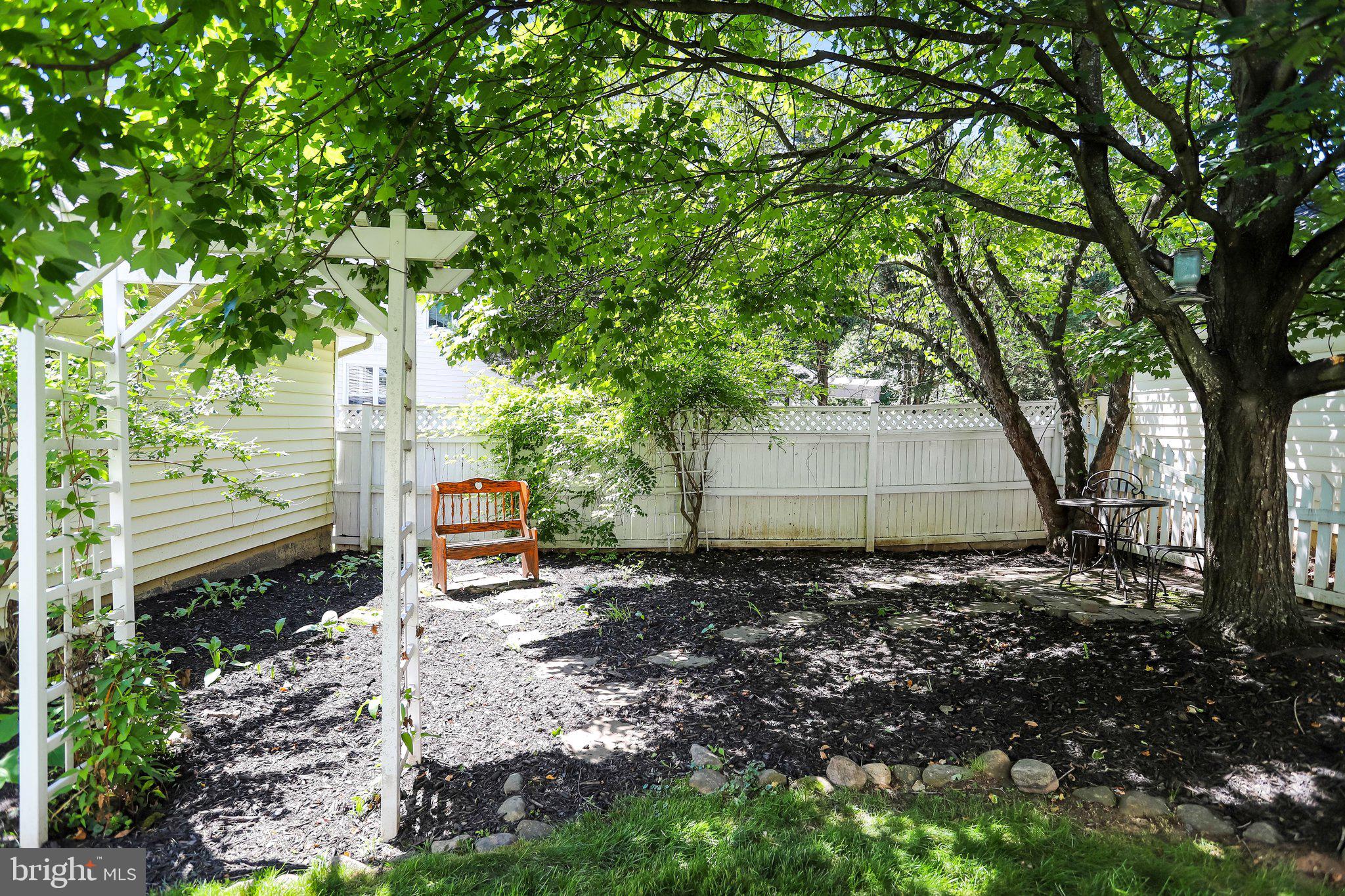 BELMONT GREENE - Residential