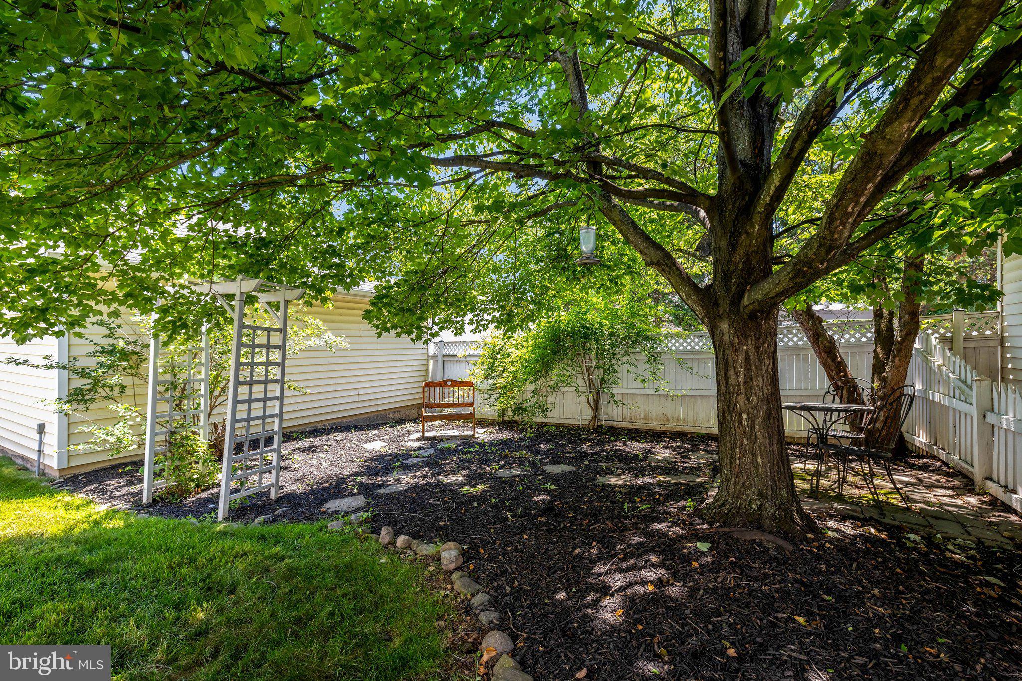 BELMONT GREENE - Residential